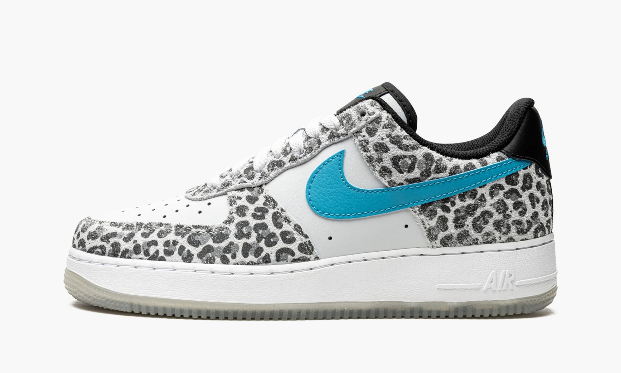 1 Low ��Snow Leopard