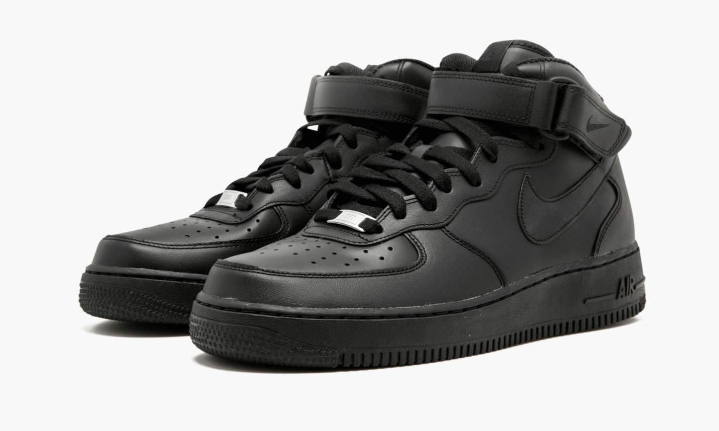 Mid 7 ��Triple Black