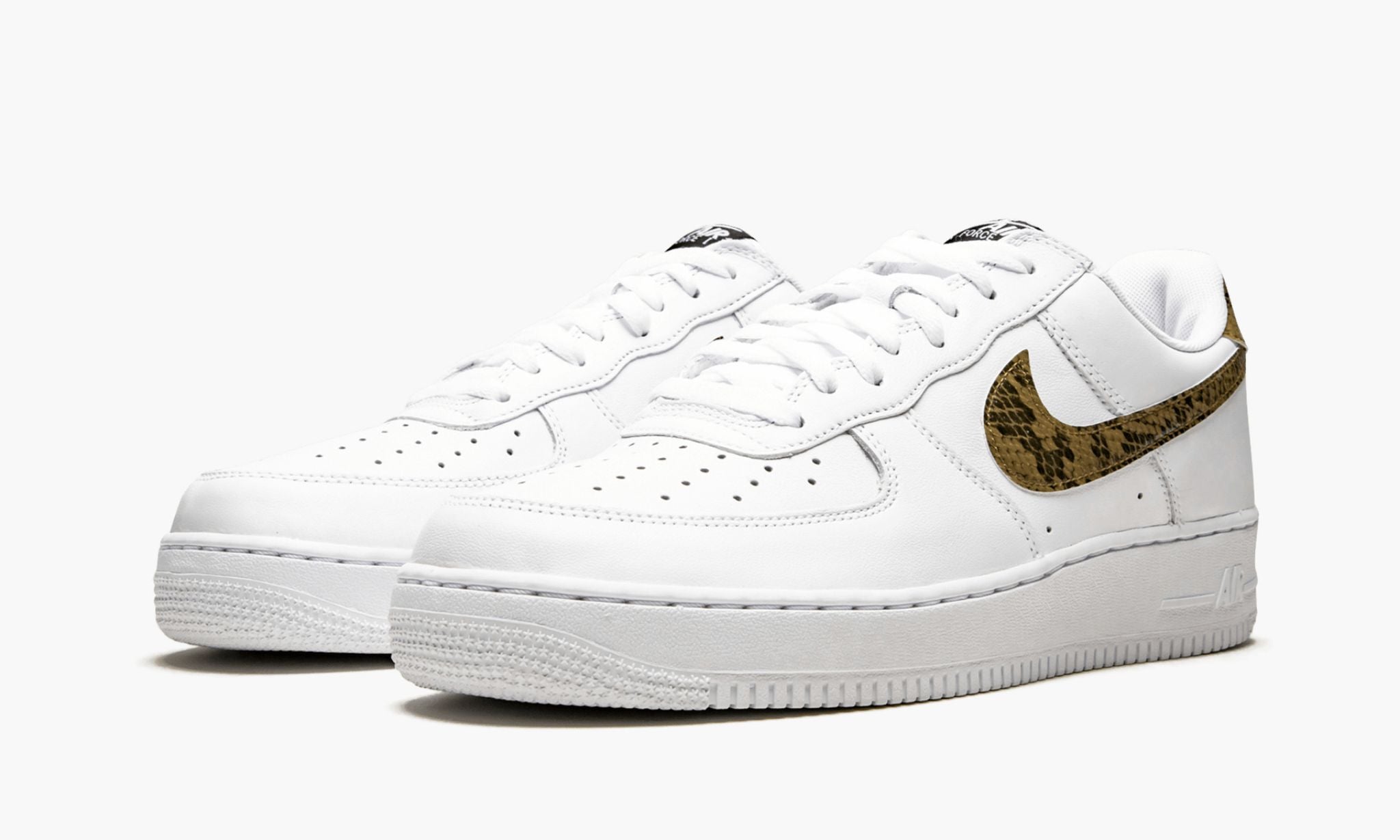 1 Low ��Ivory Snake