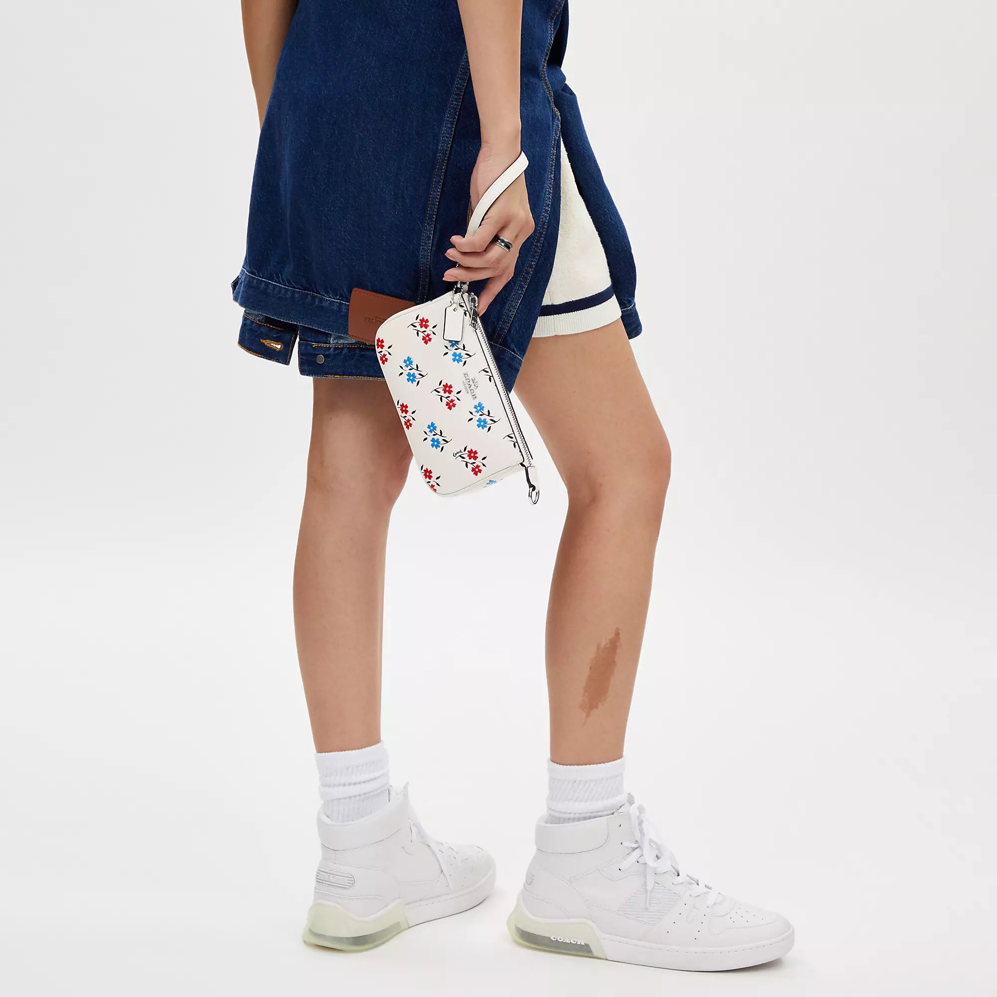 Coathtch  Shoulder Bag With Floral Print