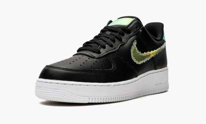 1 Low ��Iridescent Pixel Black