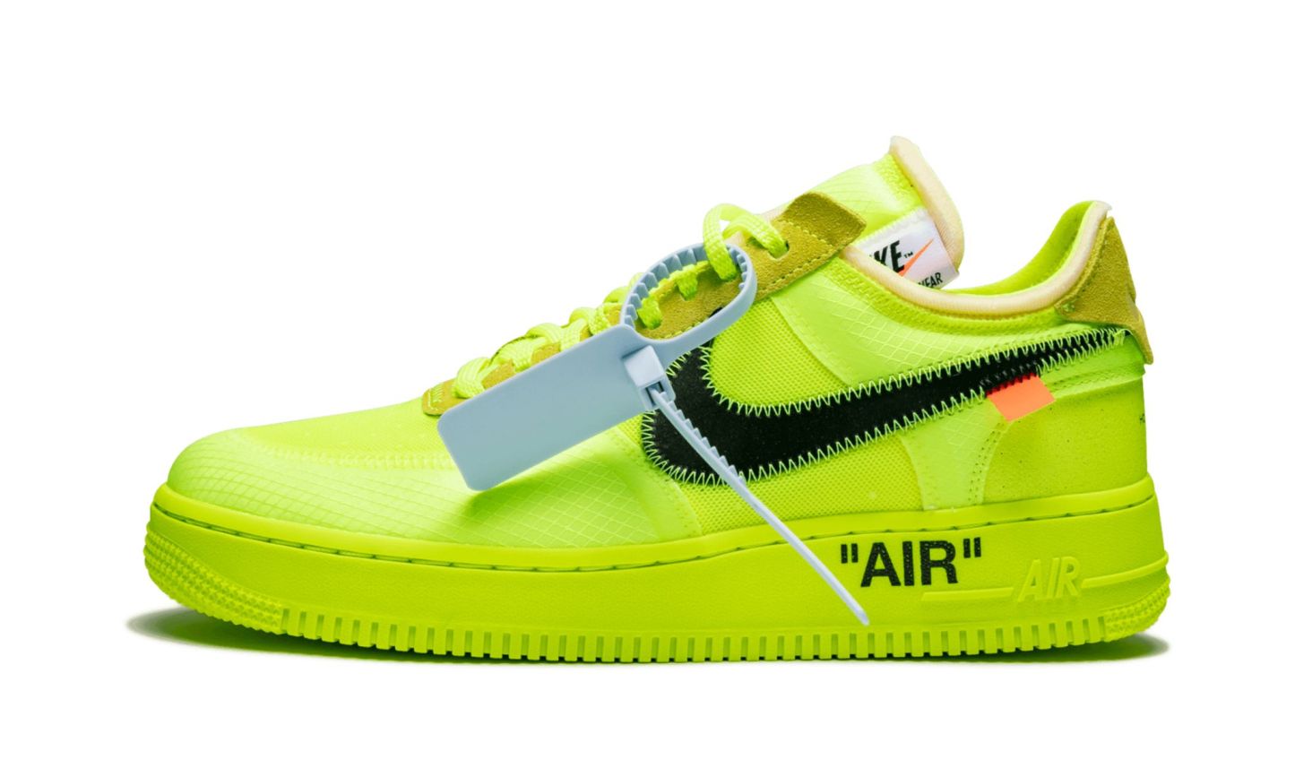 1 Low ��Off-White Volt