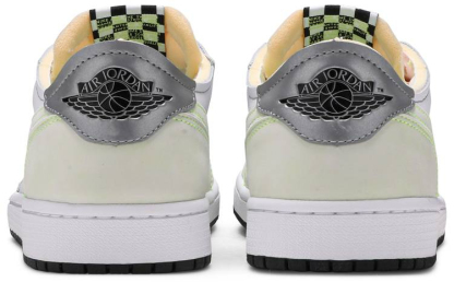 Low OG 'Ghost Green' DM7837-103