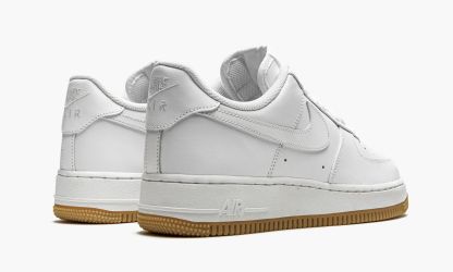 1 Low 7 ��White / Gum