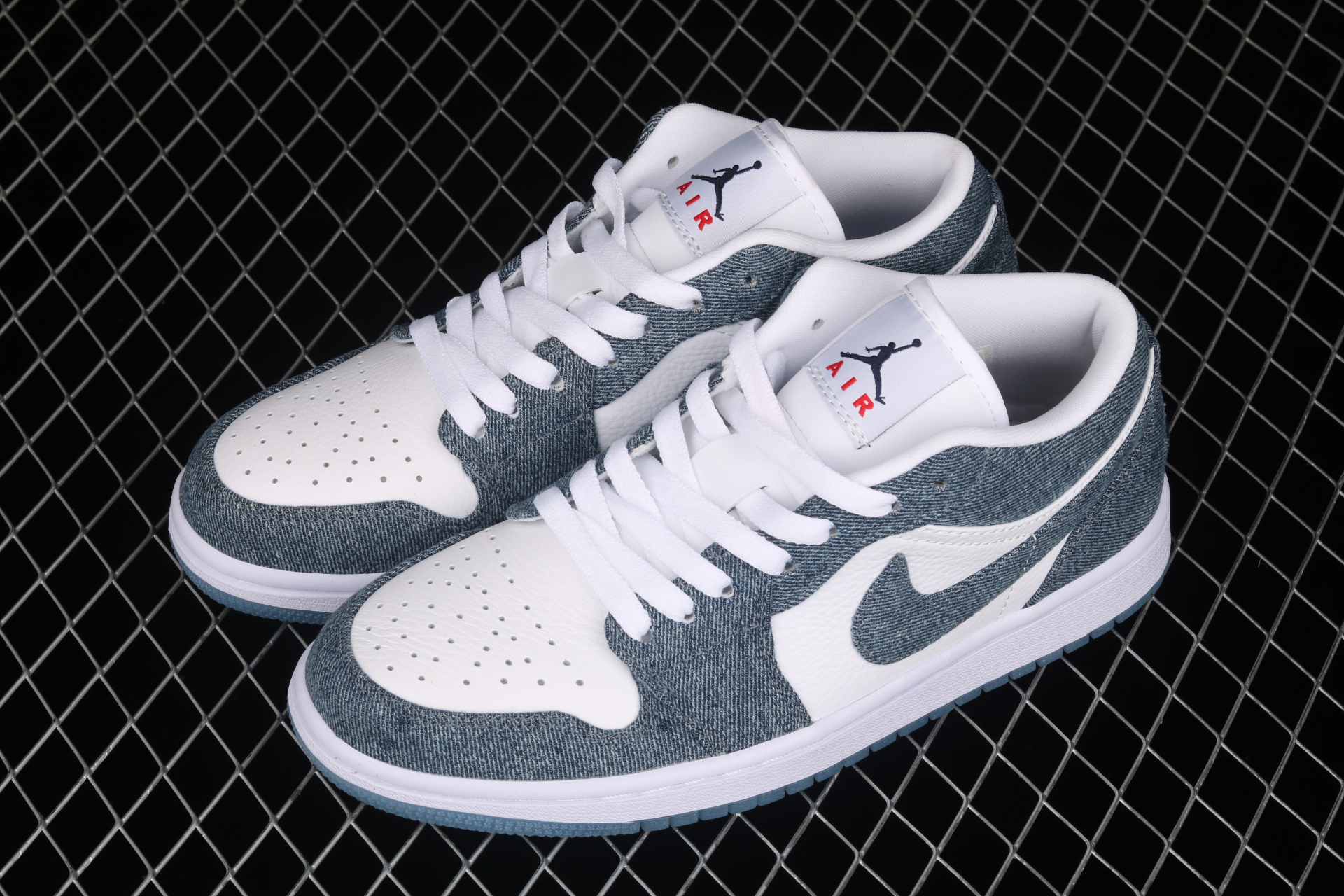 Wmns Retro Low 'Denim' 315921-141