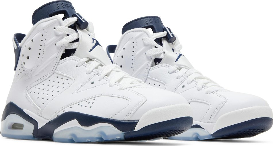 Retro 'Midnight Navy' 2022 CT8529-141