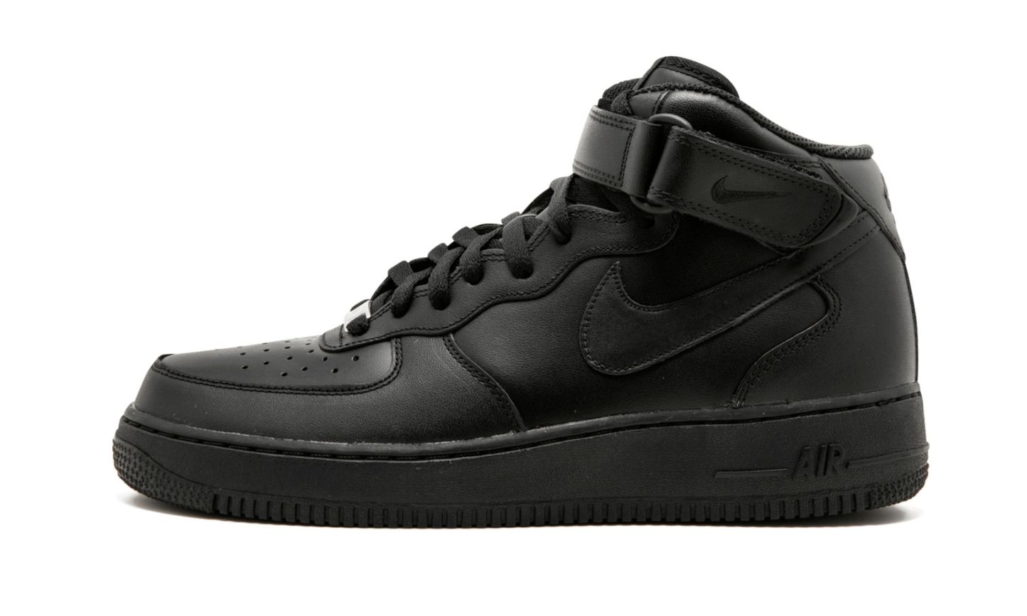 Mid 7 ��Triple Black