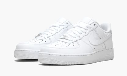 1 Low 07 ��White on White