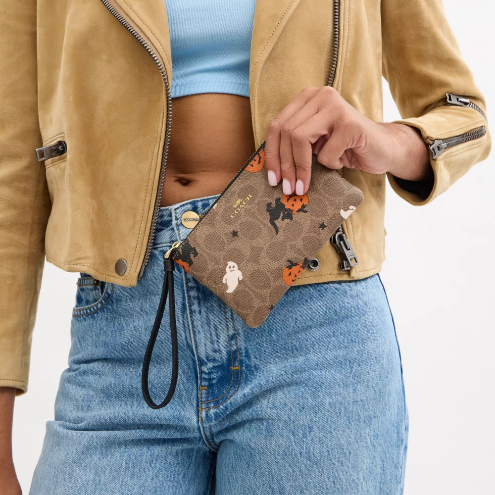 Corner Zip Wristlet In Signature Canvas With Halloween Print