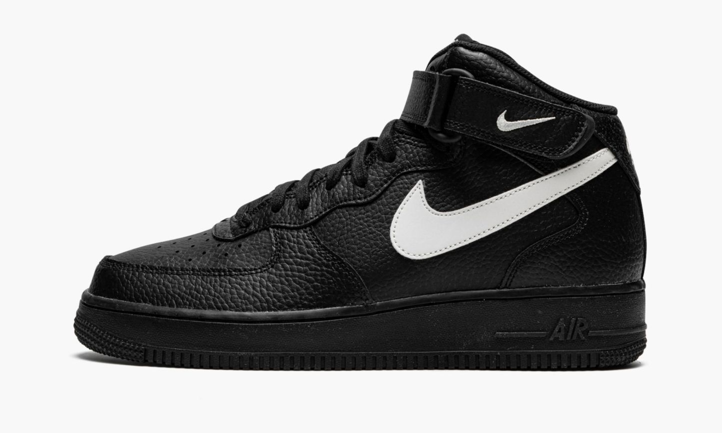 1 Mid 07 ��Black / Sail