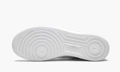 1 Low 07 ��White on White