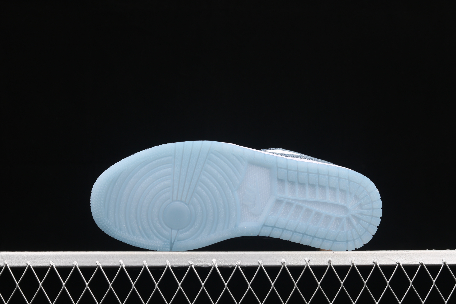 Wmns Retro Low 'Denim' 315921-141