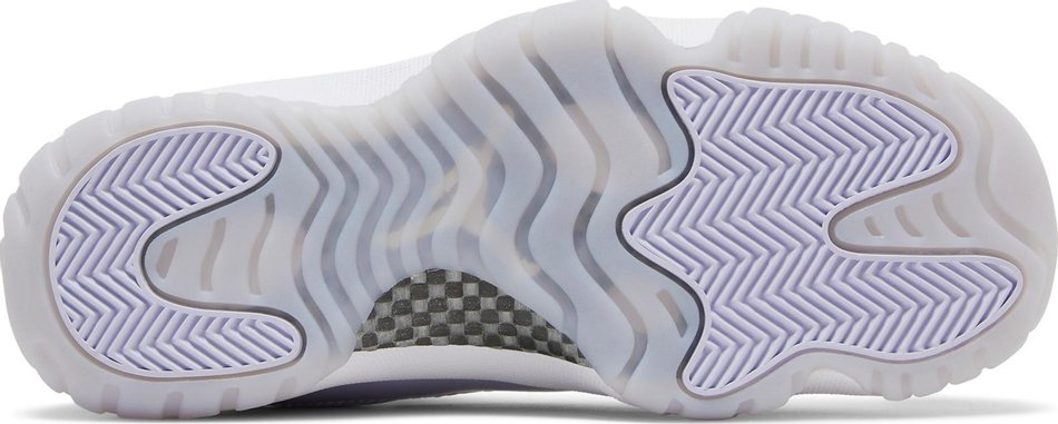 Wmns Retro Low 'Pure Violet' AH7860-101