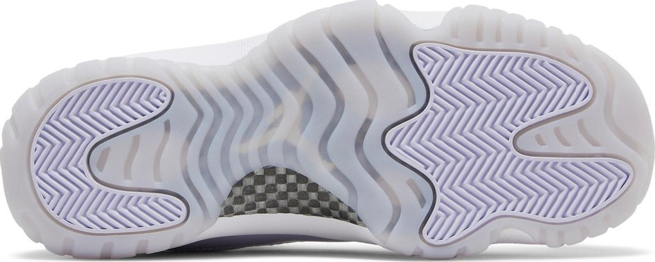 Wmns Retro Low 'Pure Violet' AH7860-101
