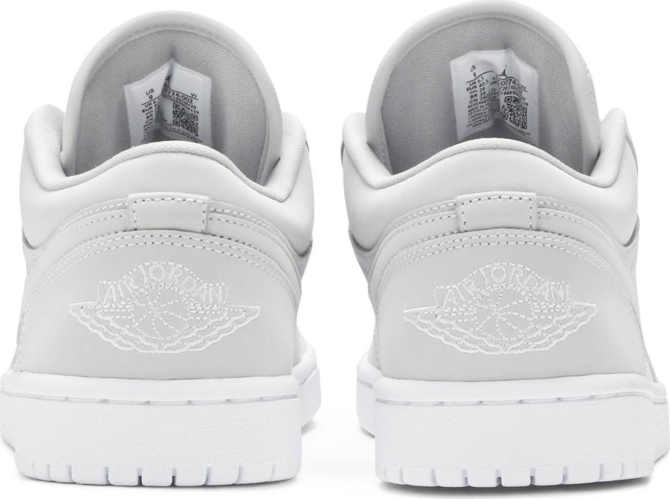 Wmns Low 'Grey Fog' DC0774-002