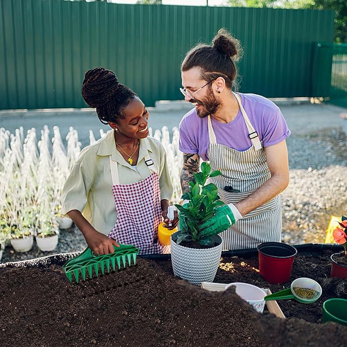 Easy-to-use quick punch tool for garden soil