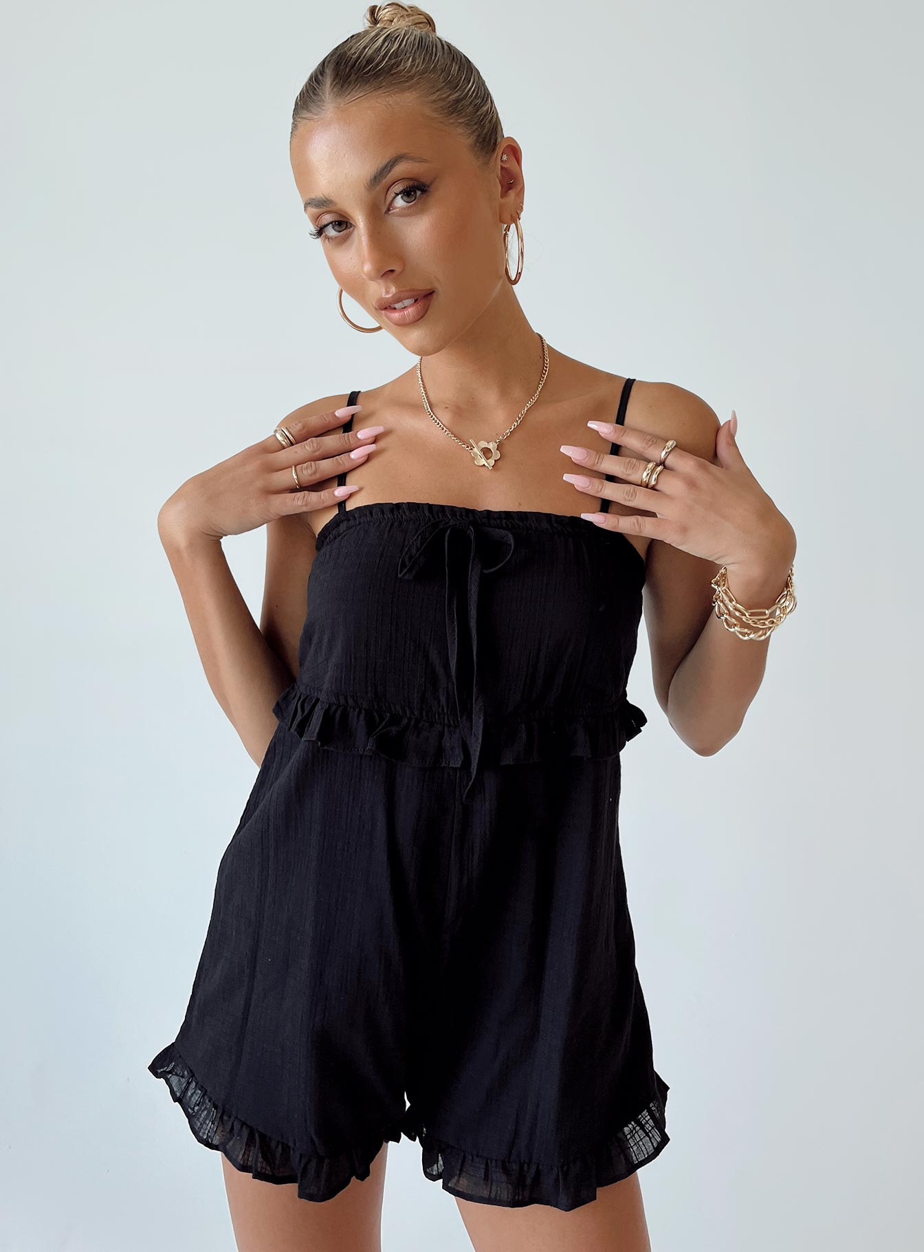 Jennie Romper Black-Heyiad