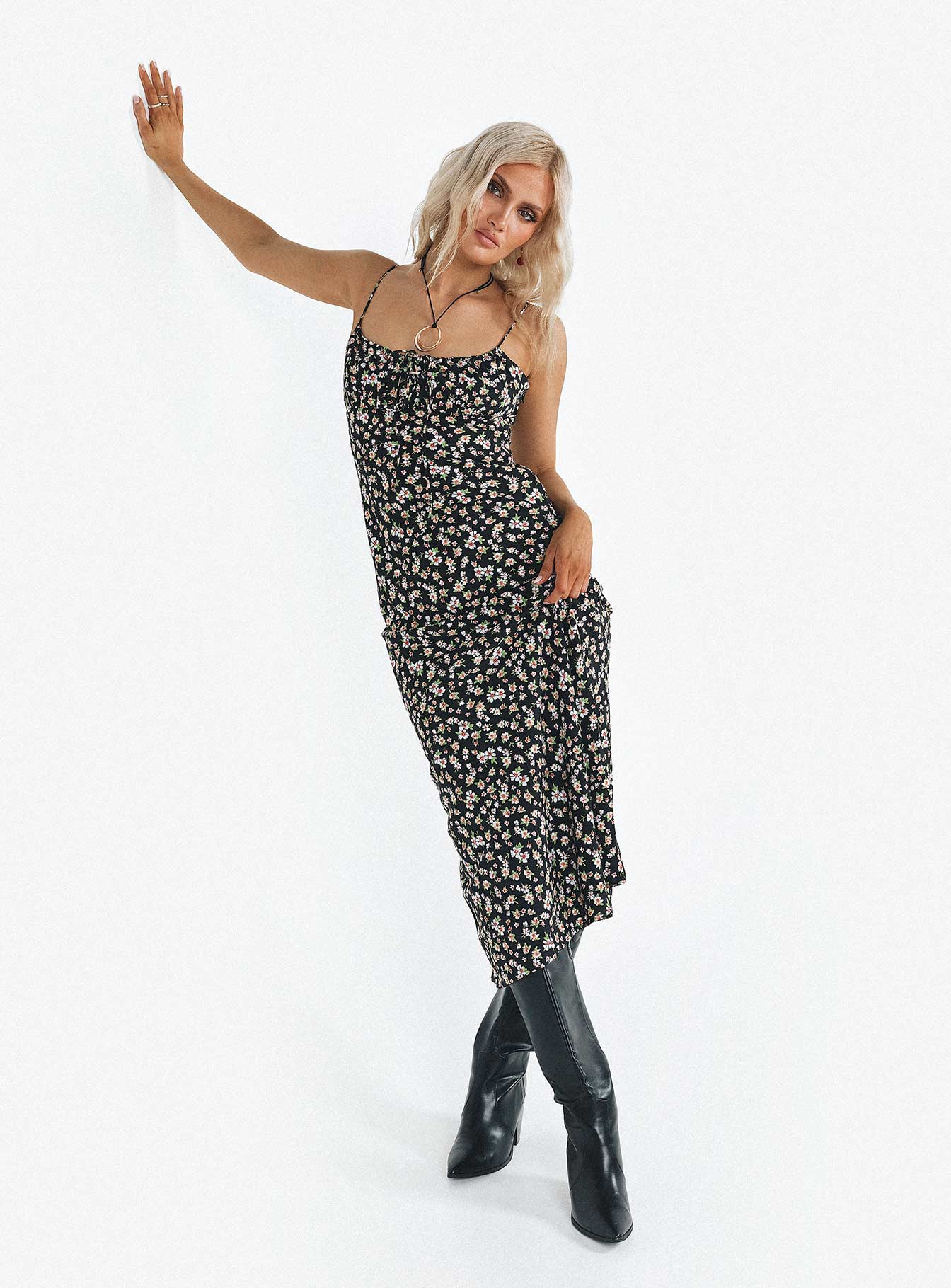Kaplan Midi Dress Black / White Floral-Heyiad
