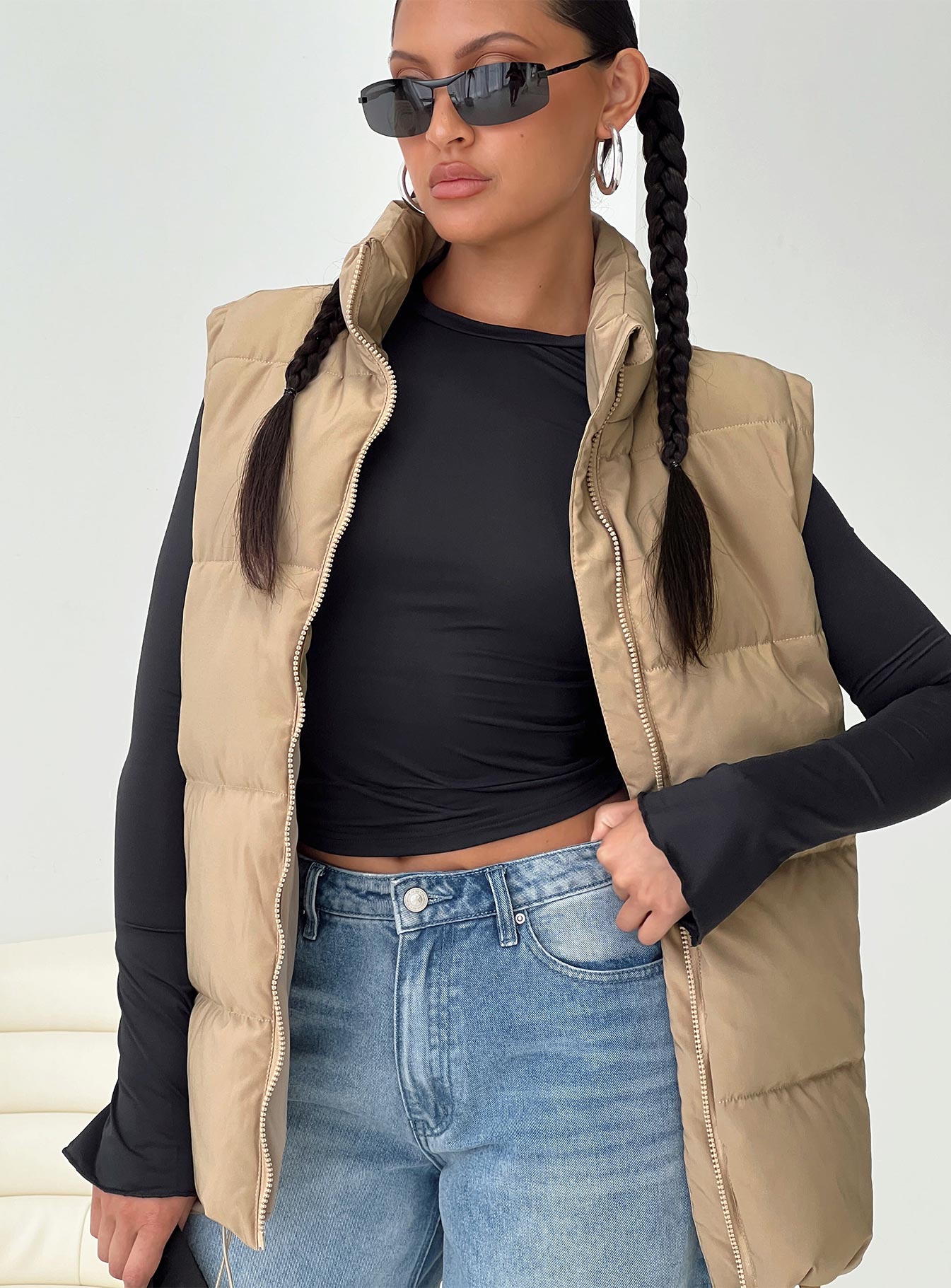 Edison Puffer Vest Beige-Heyiad