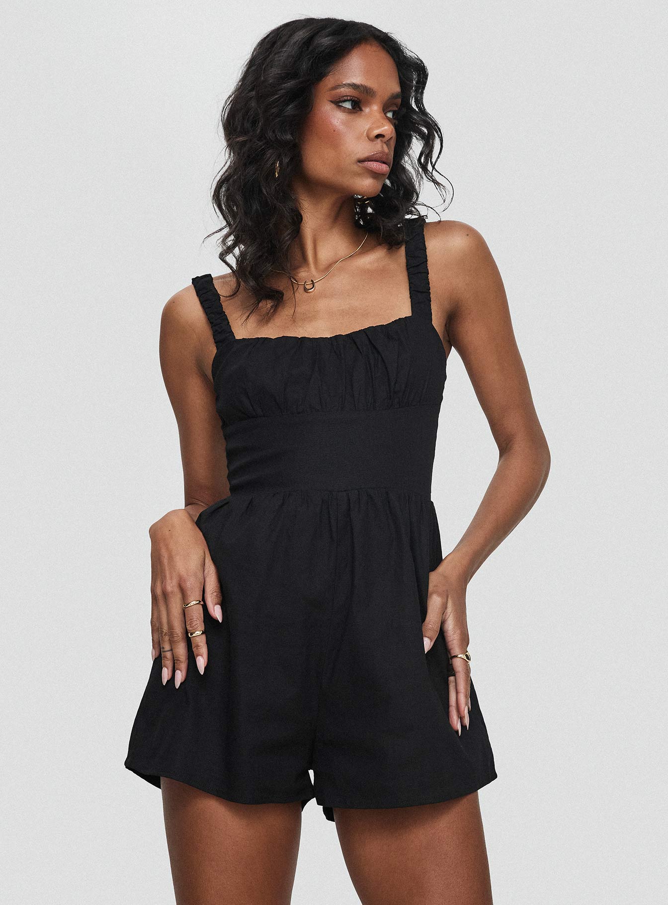 Jurnee Playsuit Black-Heyiad