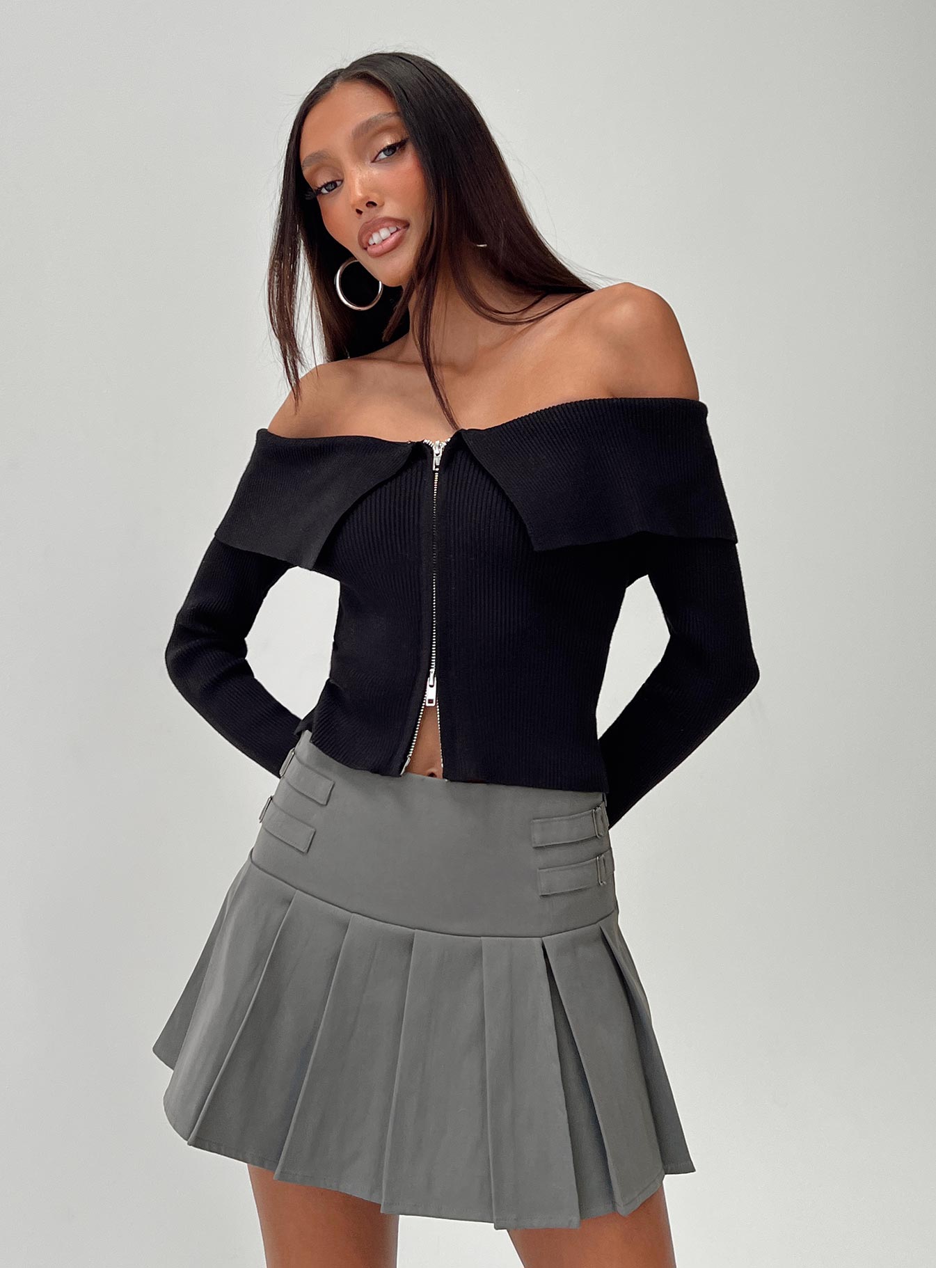 Kaelyn Zip Front Sweater Black-Heyiad