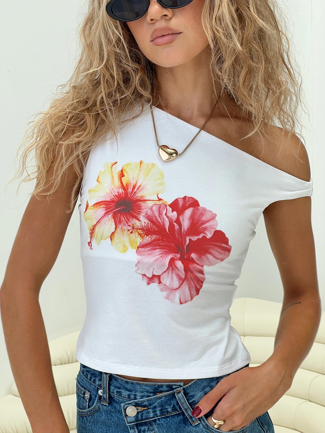 Edwardi Hibiscus Top White-Heyiad