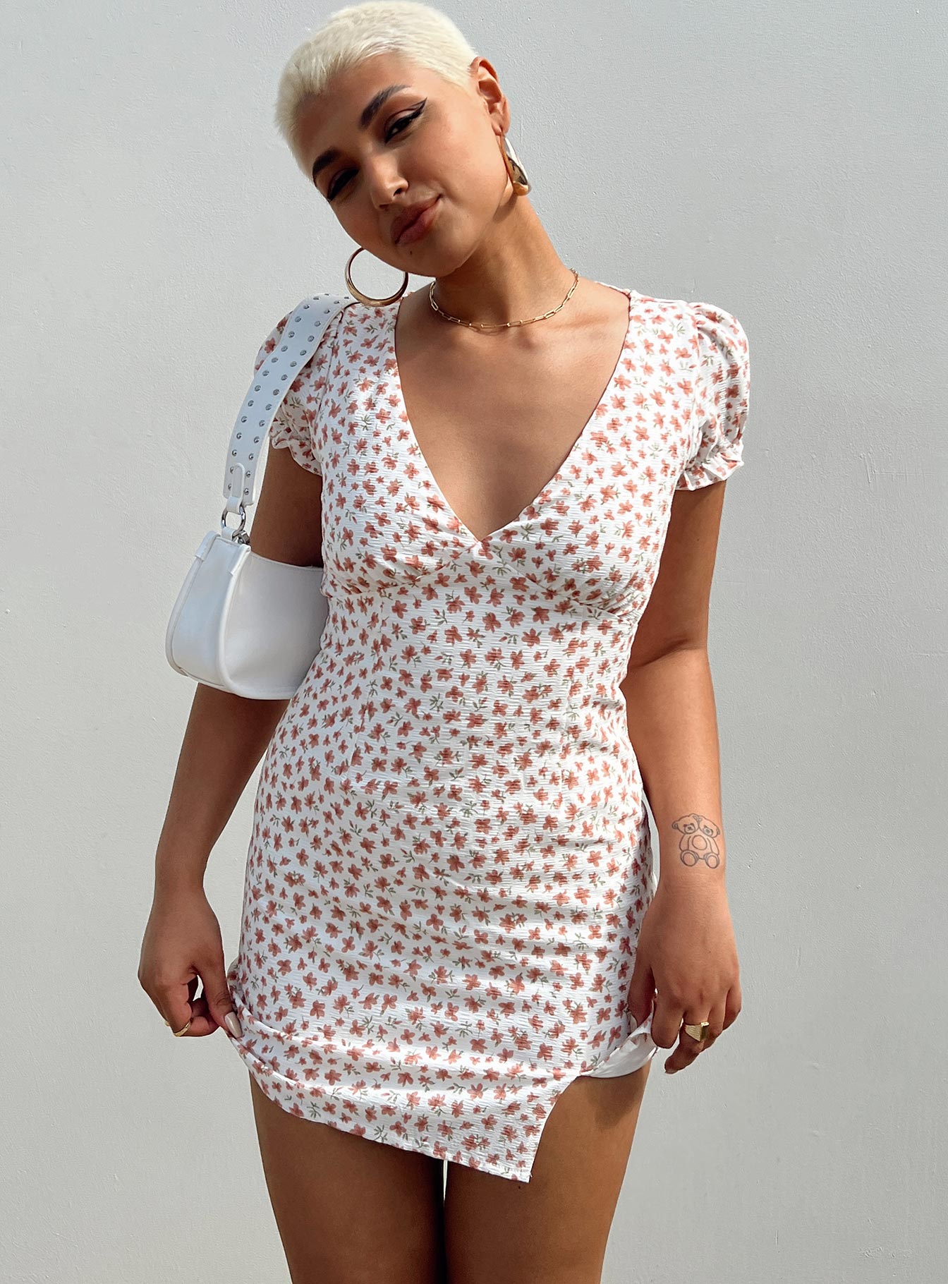 Kacey Mini Dress White Floral-Heyiad