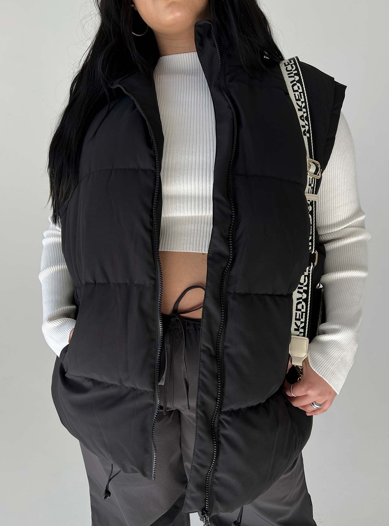 Edison Puffer Vest Black Curve-Heyiad