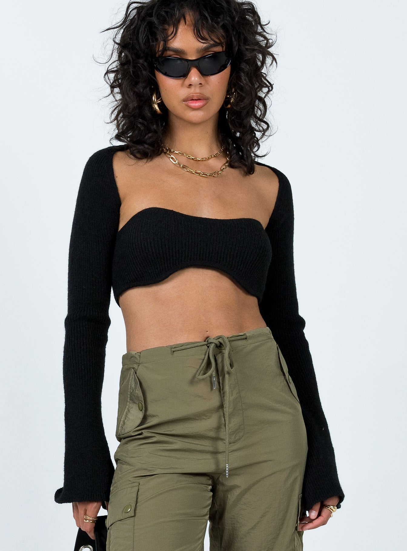 Decre Cropped Sweater Black-Heyiad