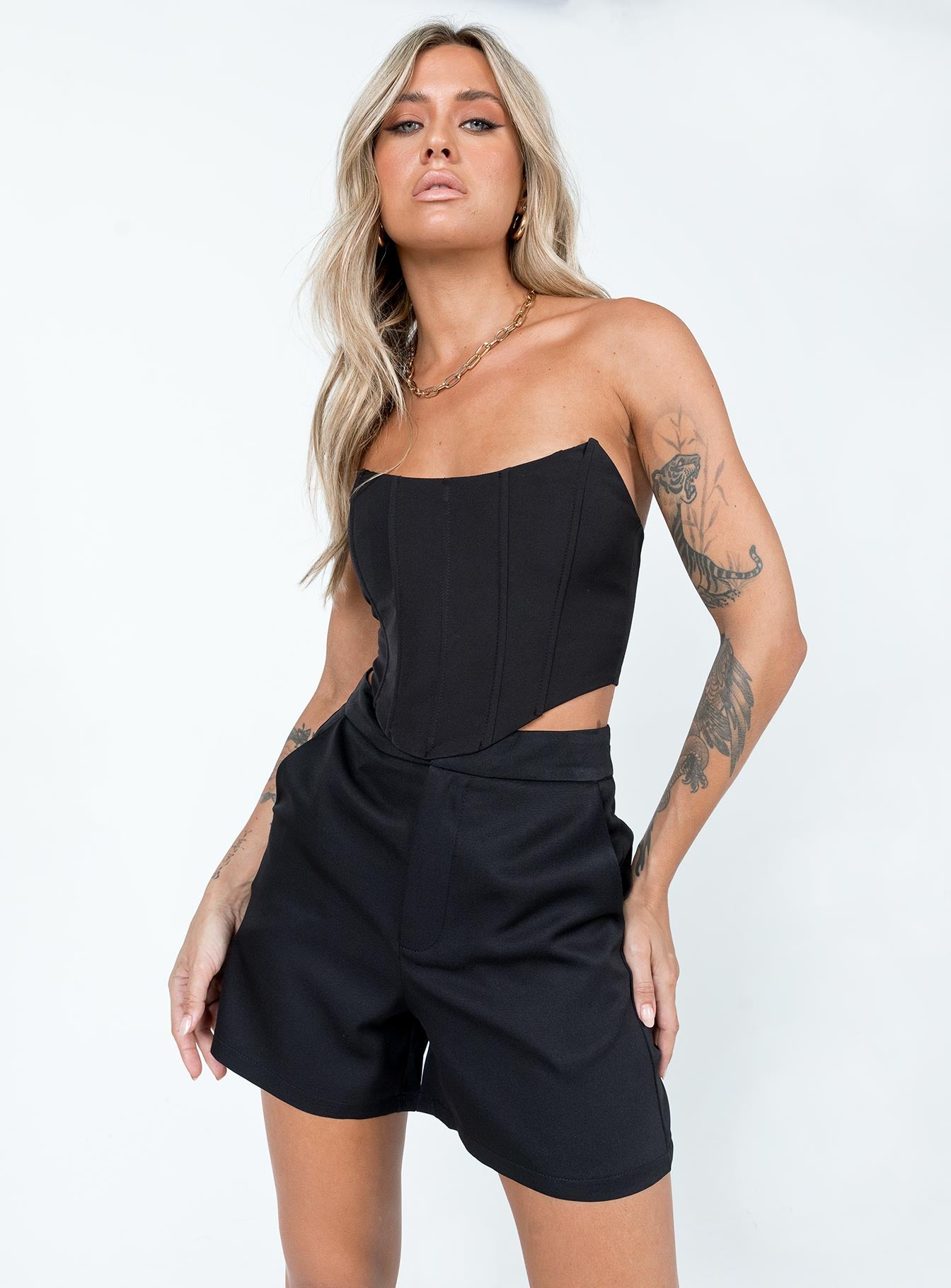Jonna Shorts Black-Heyiad