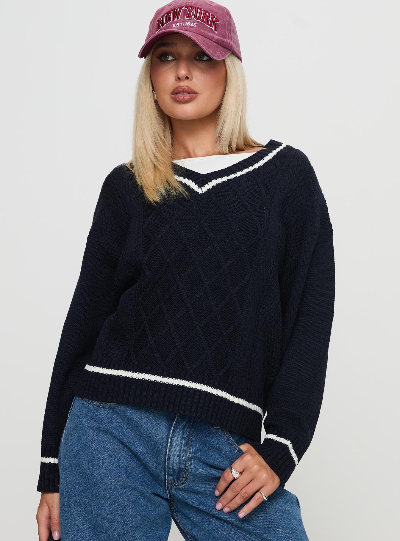 Covina V Neck Knit Sweater Navy-Heyiad