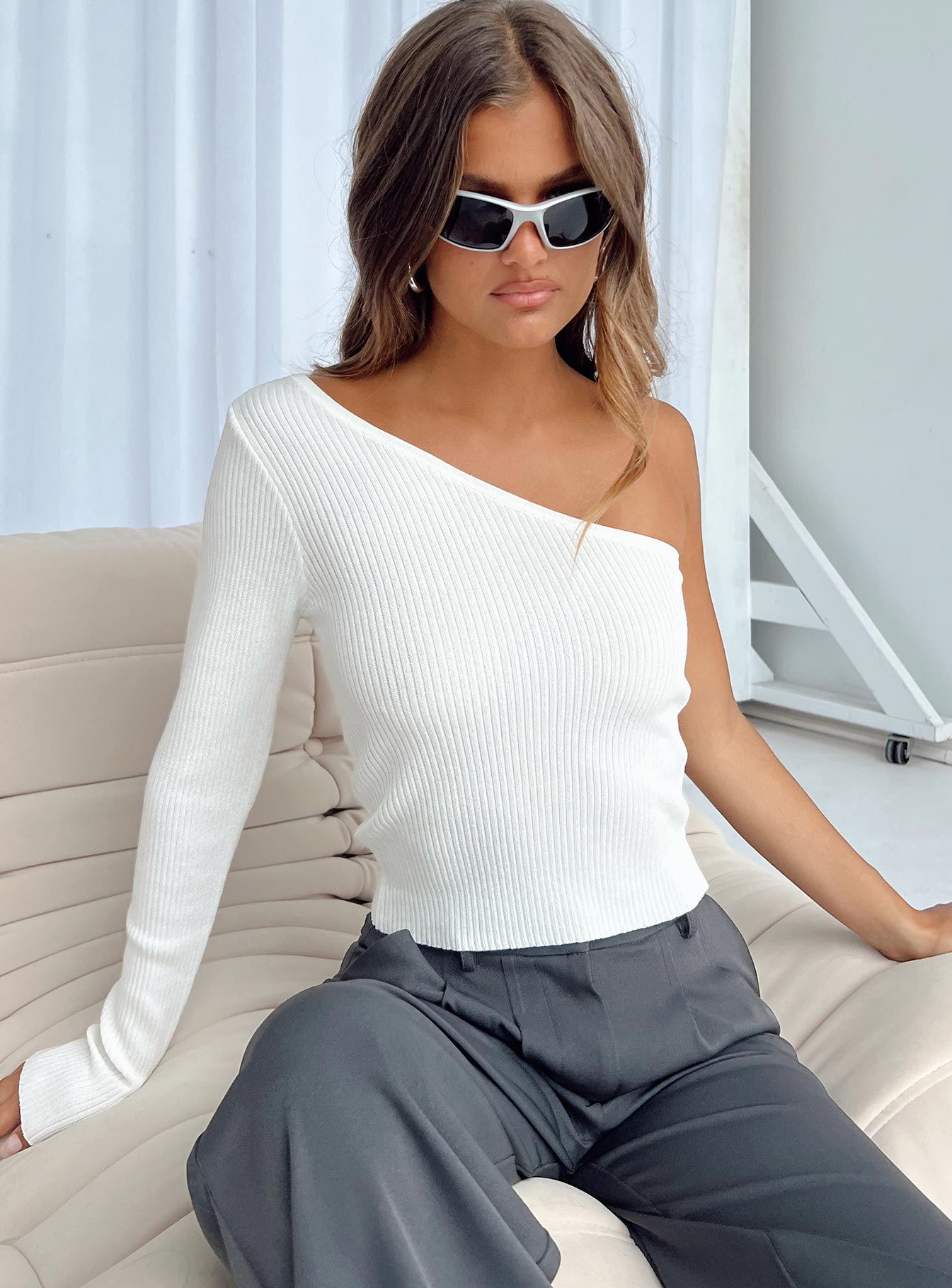 Kandora One Shoulder Top Ivory-Heyiad