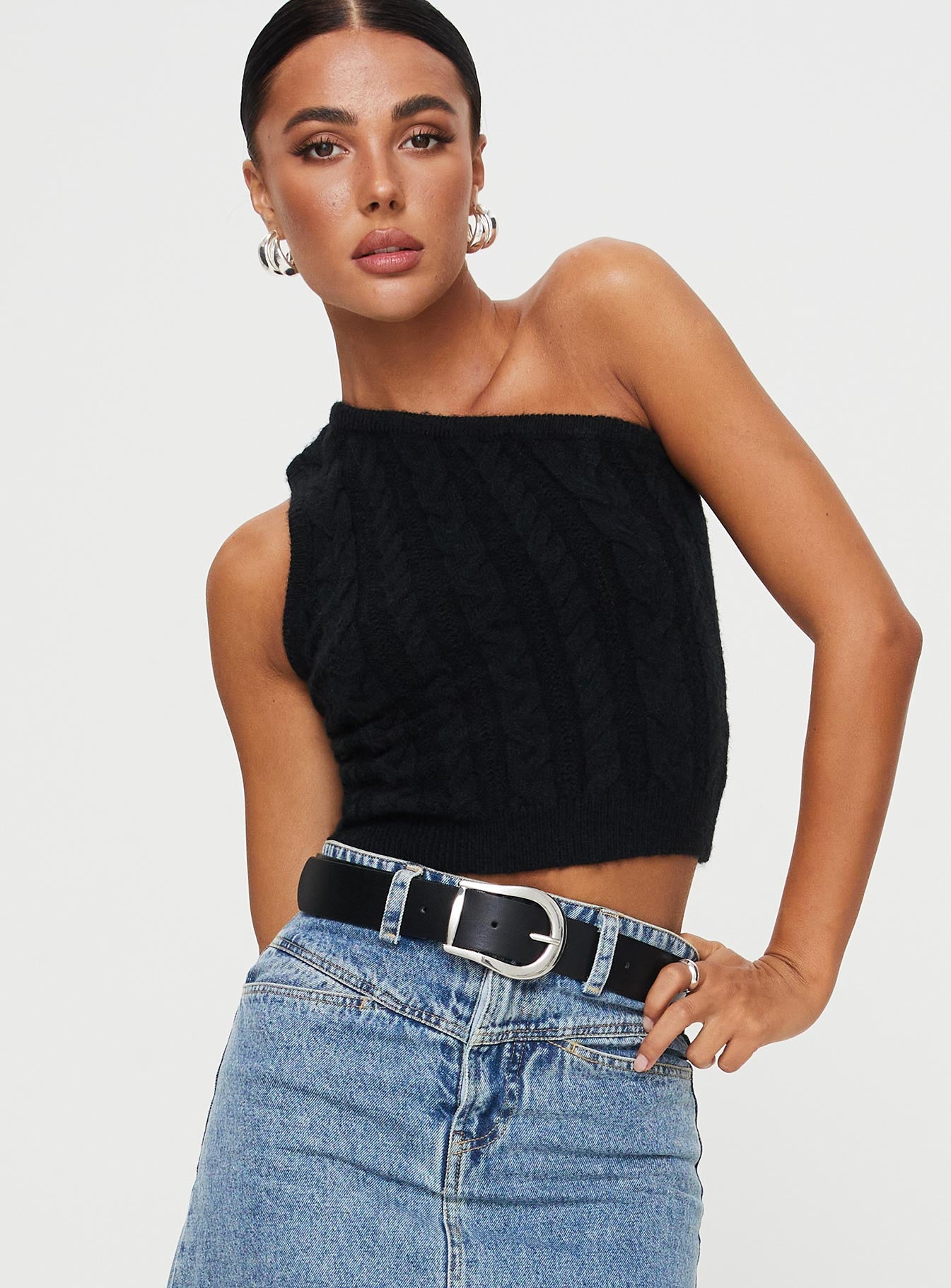 Kateri One Shoulder Top Black-Heyiad