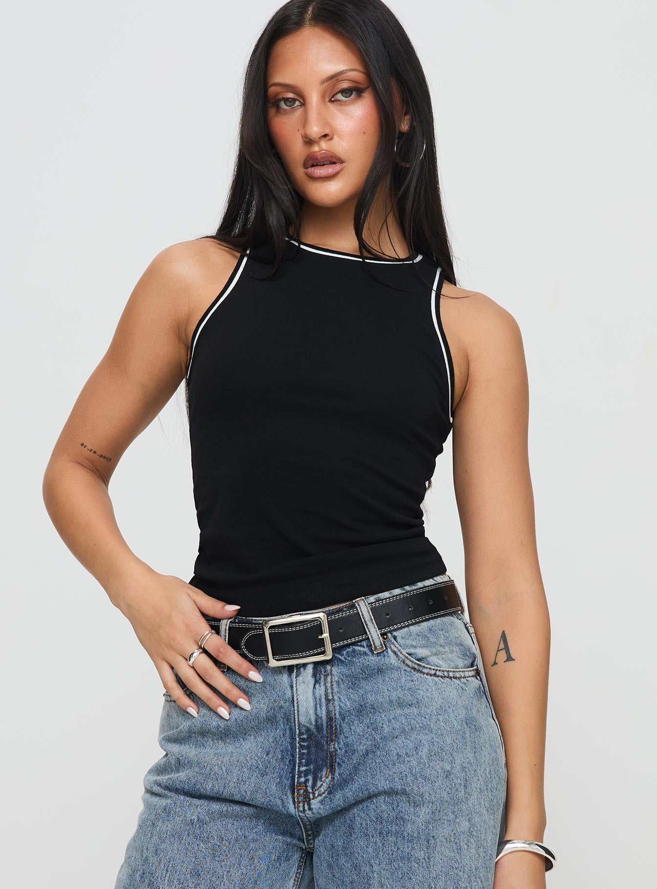 Dazzling Tank Top Black-Heyiad