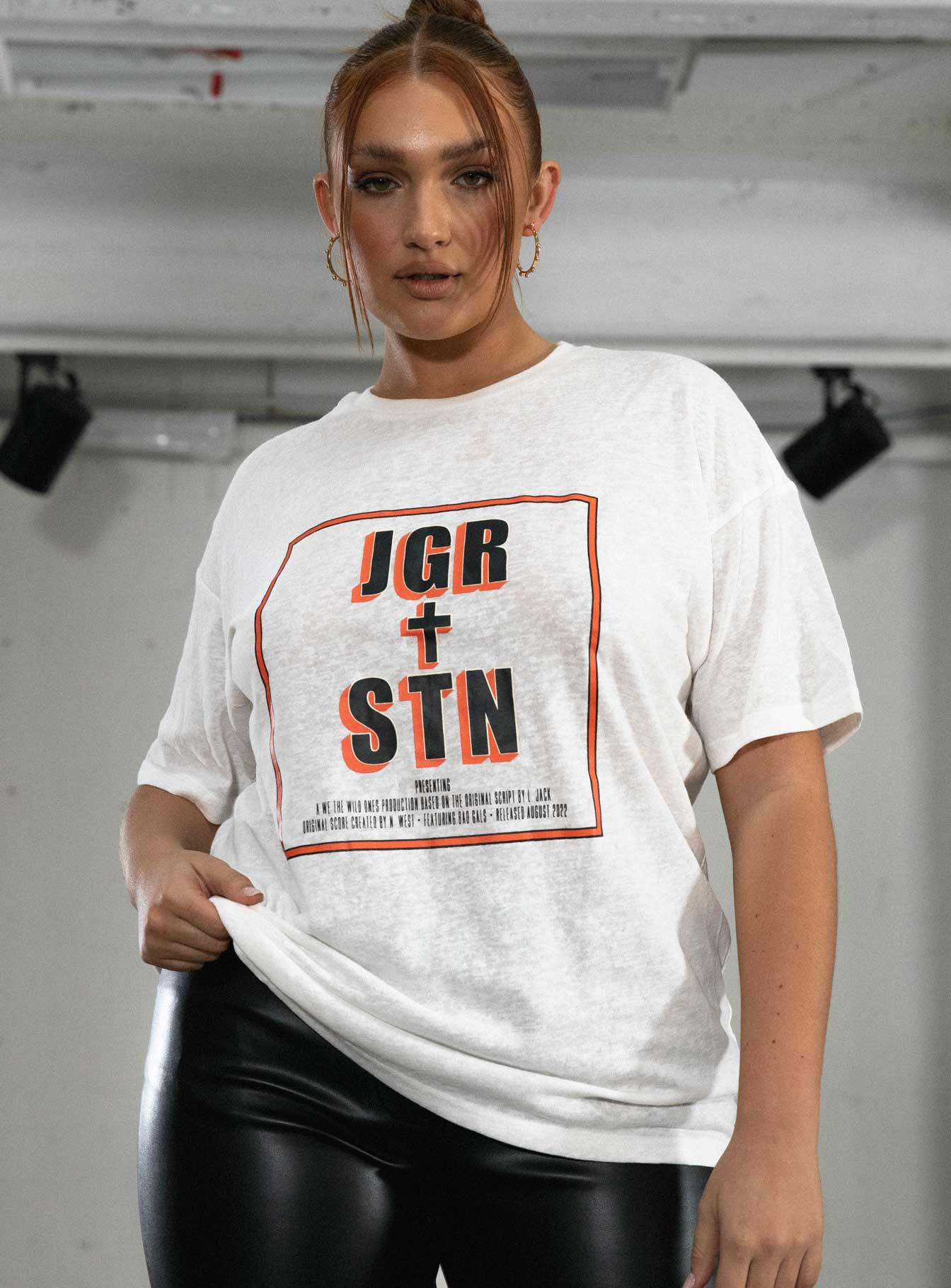 JGR & STN Feat. Oversized Tee White-Heyiad