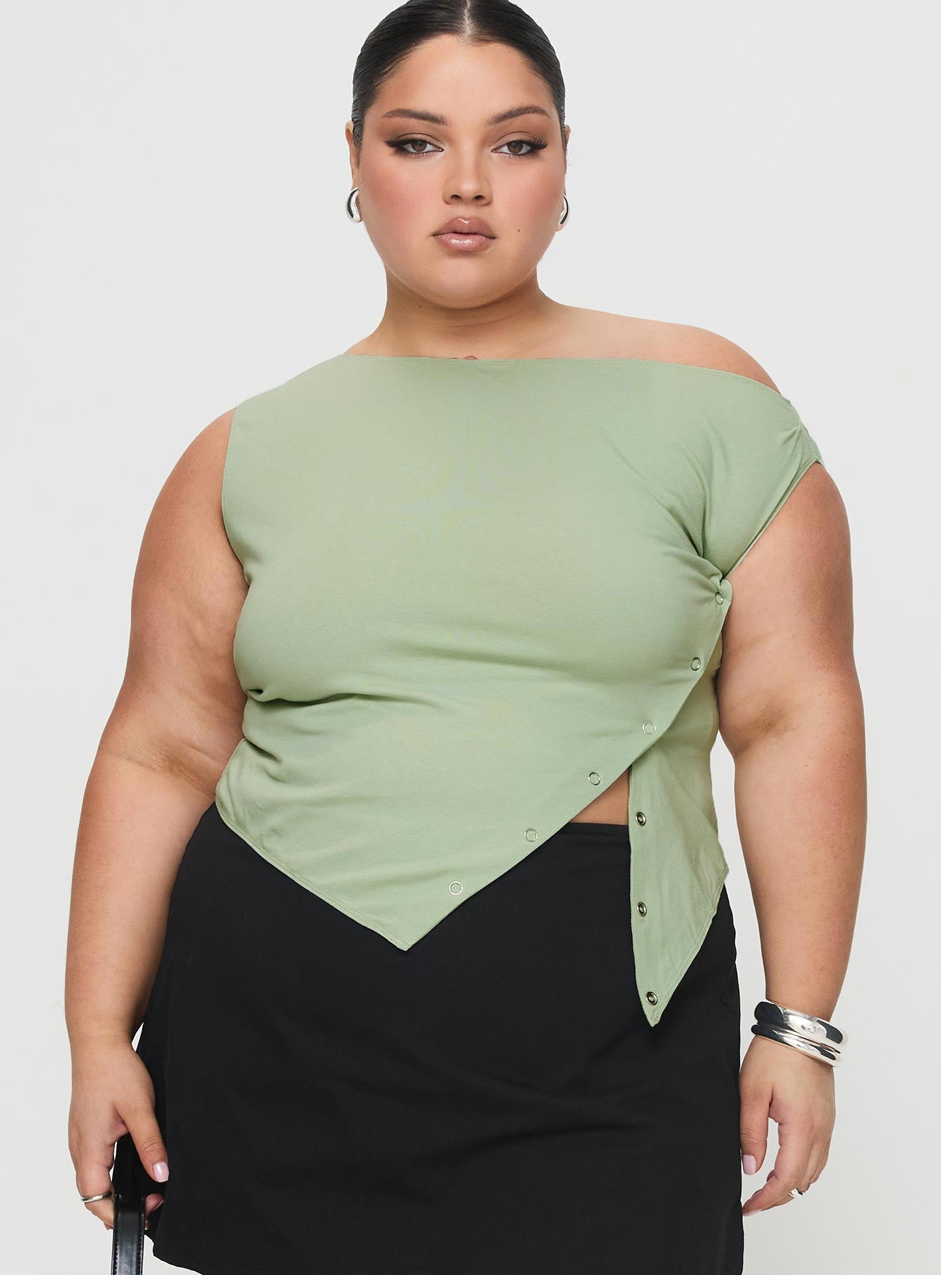 Karre Off The Shoulder Top Sage Curve-Heyiad