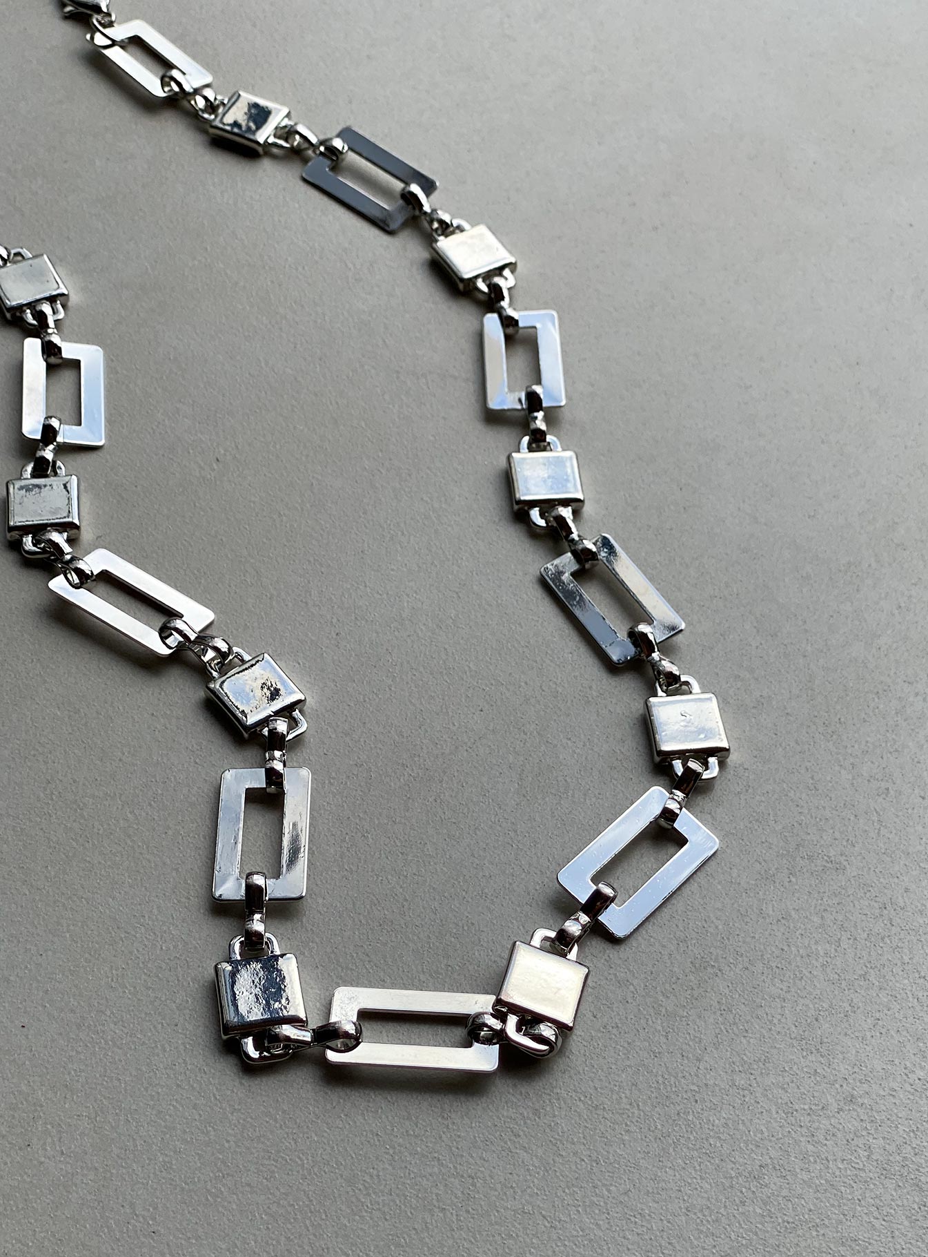 Jerrad Chain Belt Silver-Heyiad