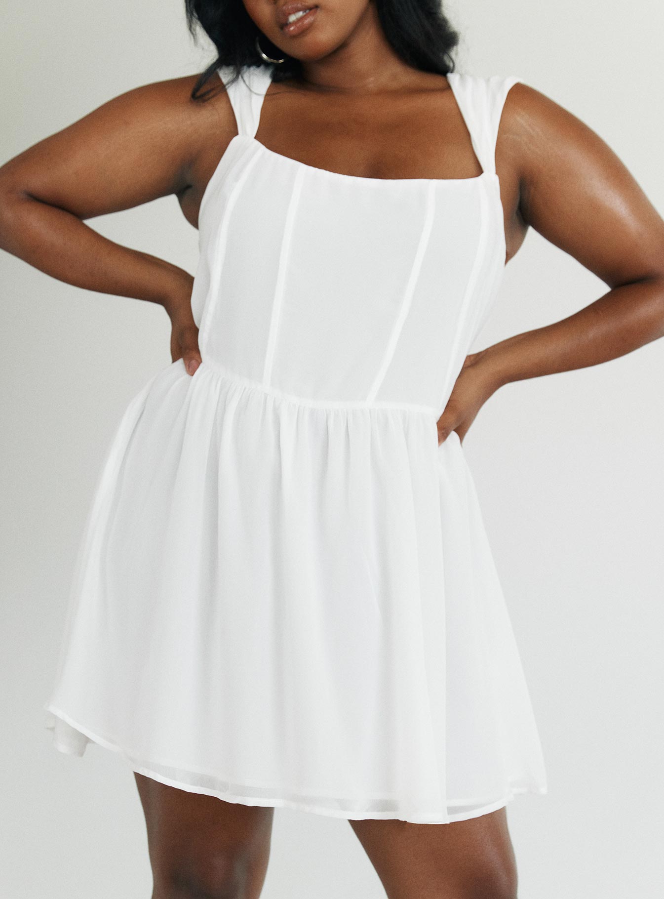 Kameliah Mini Dress White Curve-Heyiad
