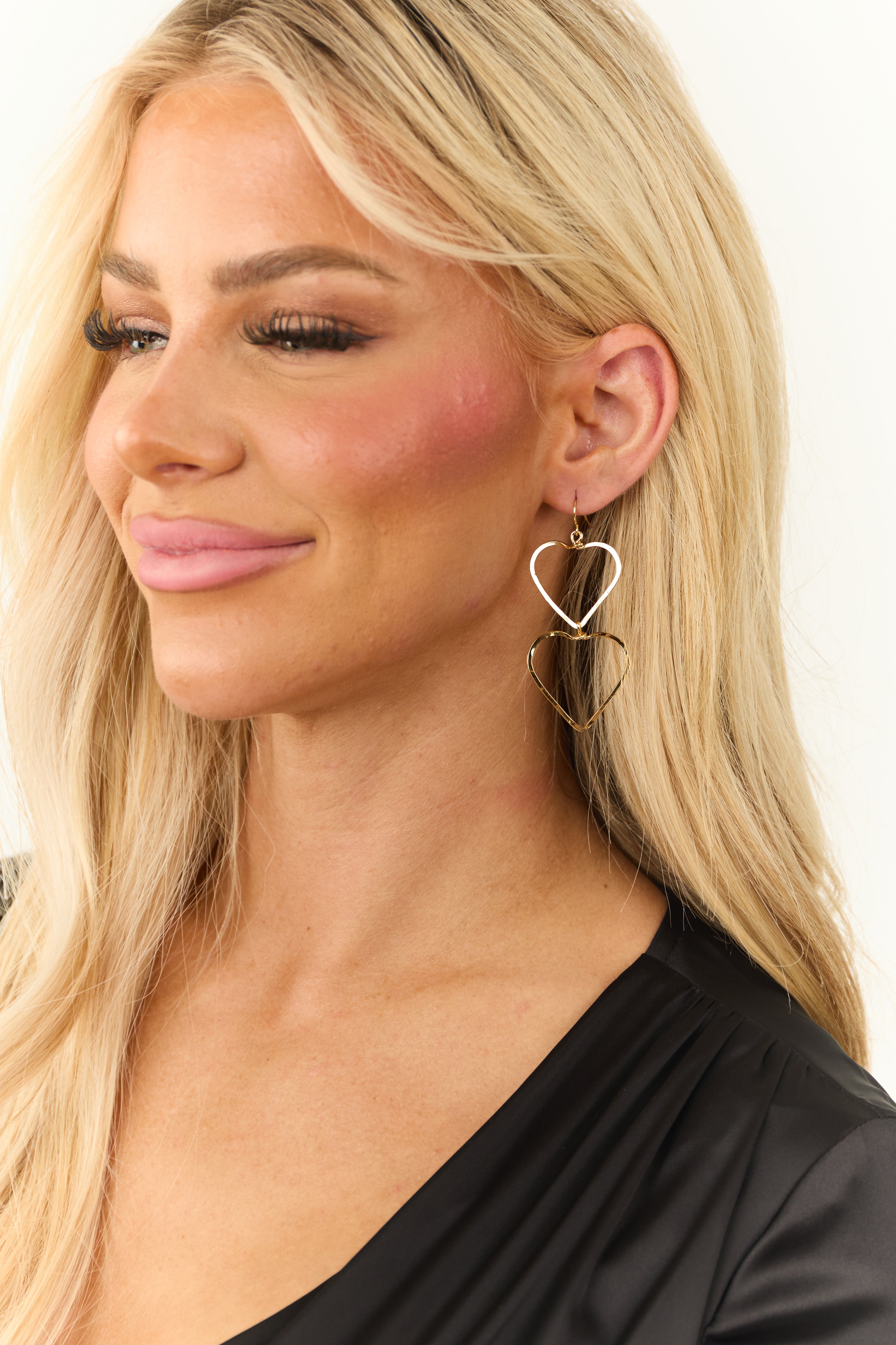 Gold Tiered Heart Cutout Dangle Drop Earrings-Newayad