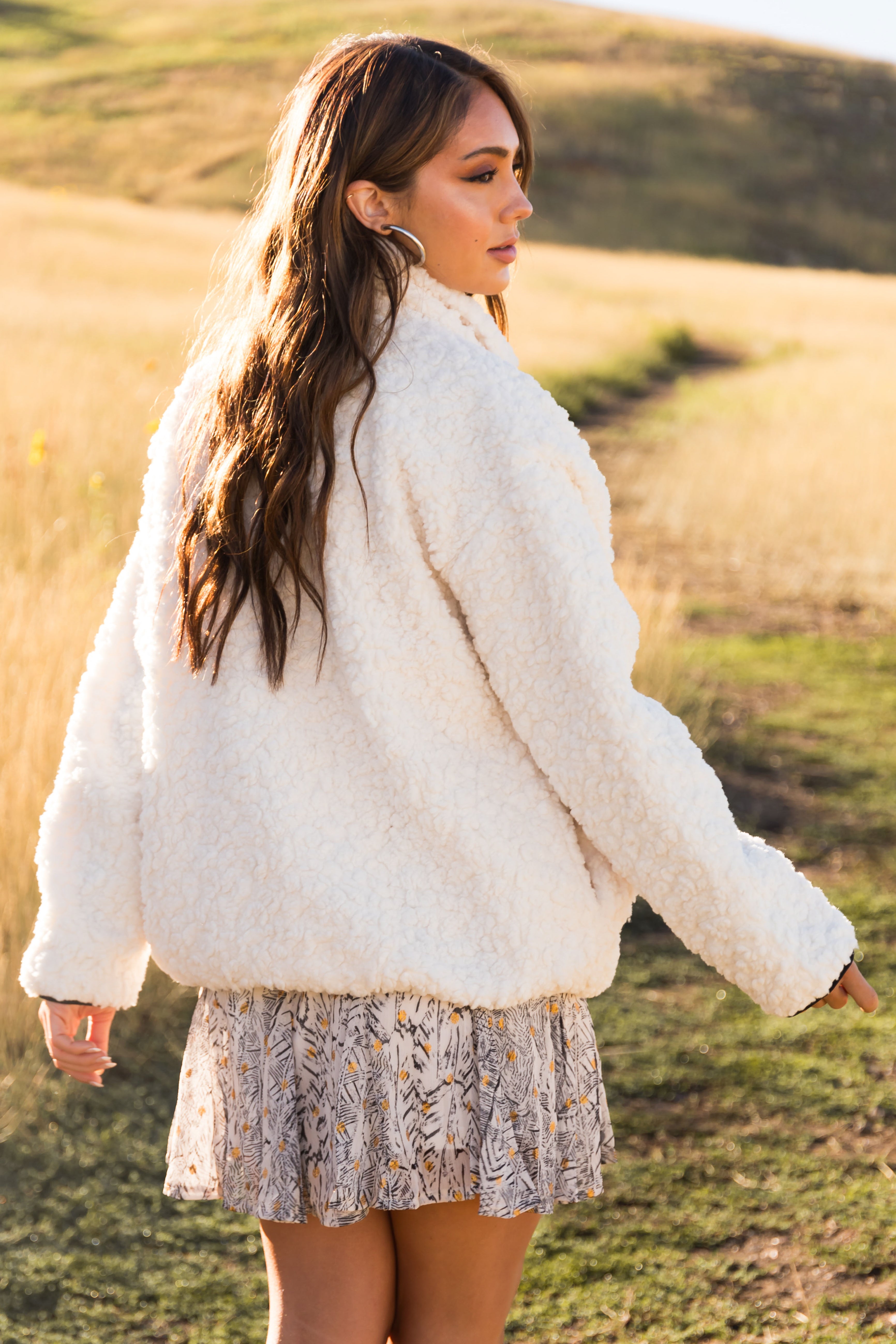 Ivory Toggle Clasp Sherpa Jacket-Newayad