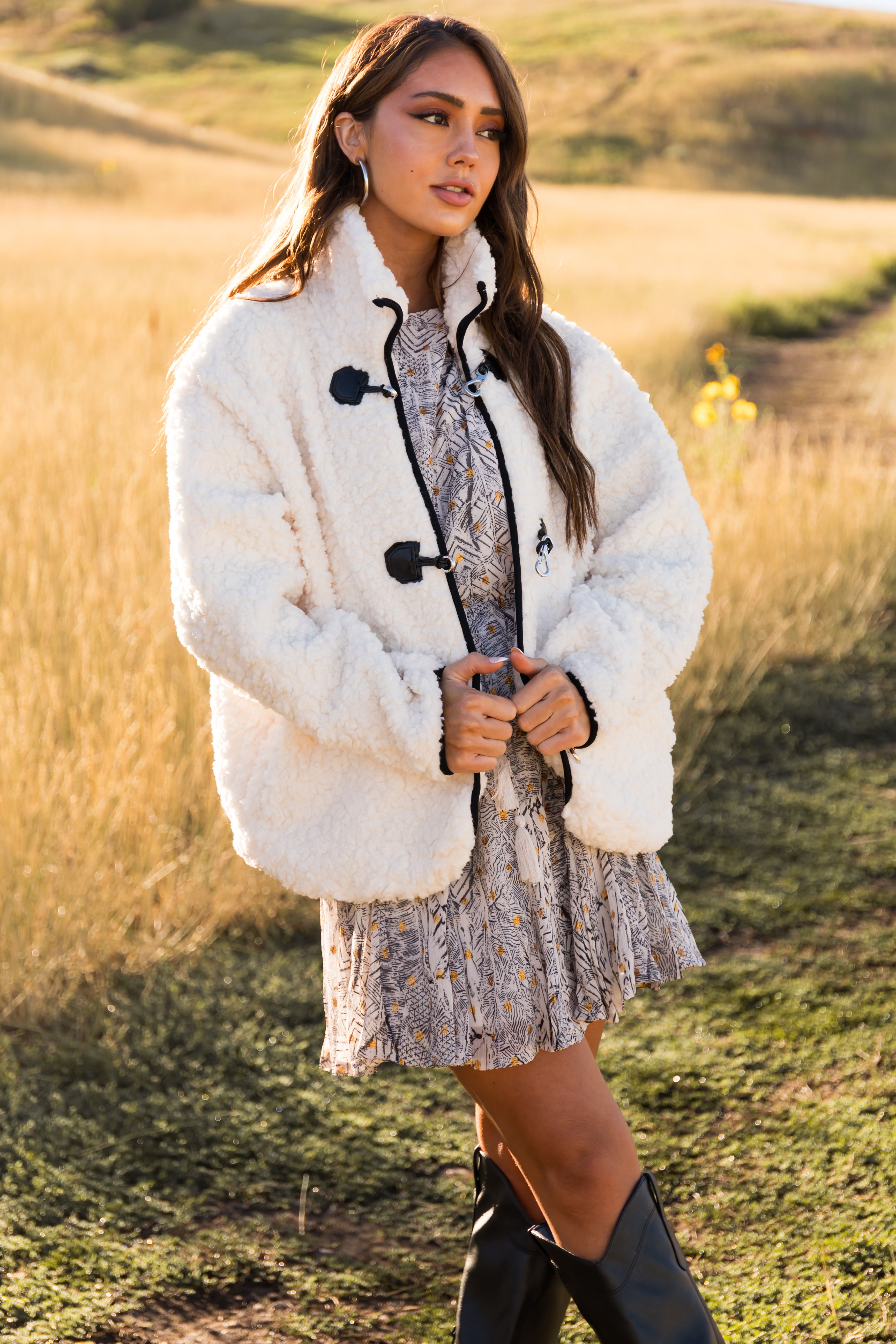 Ivory Toggle Clasp Sherpa Jacket-Newayad