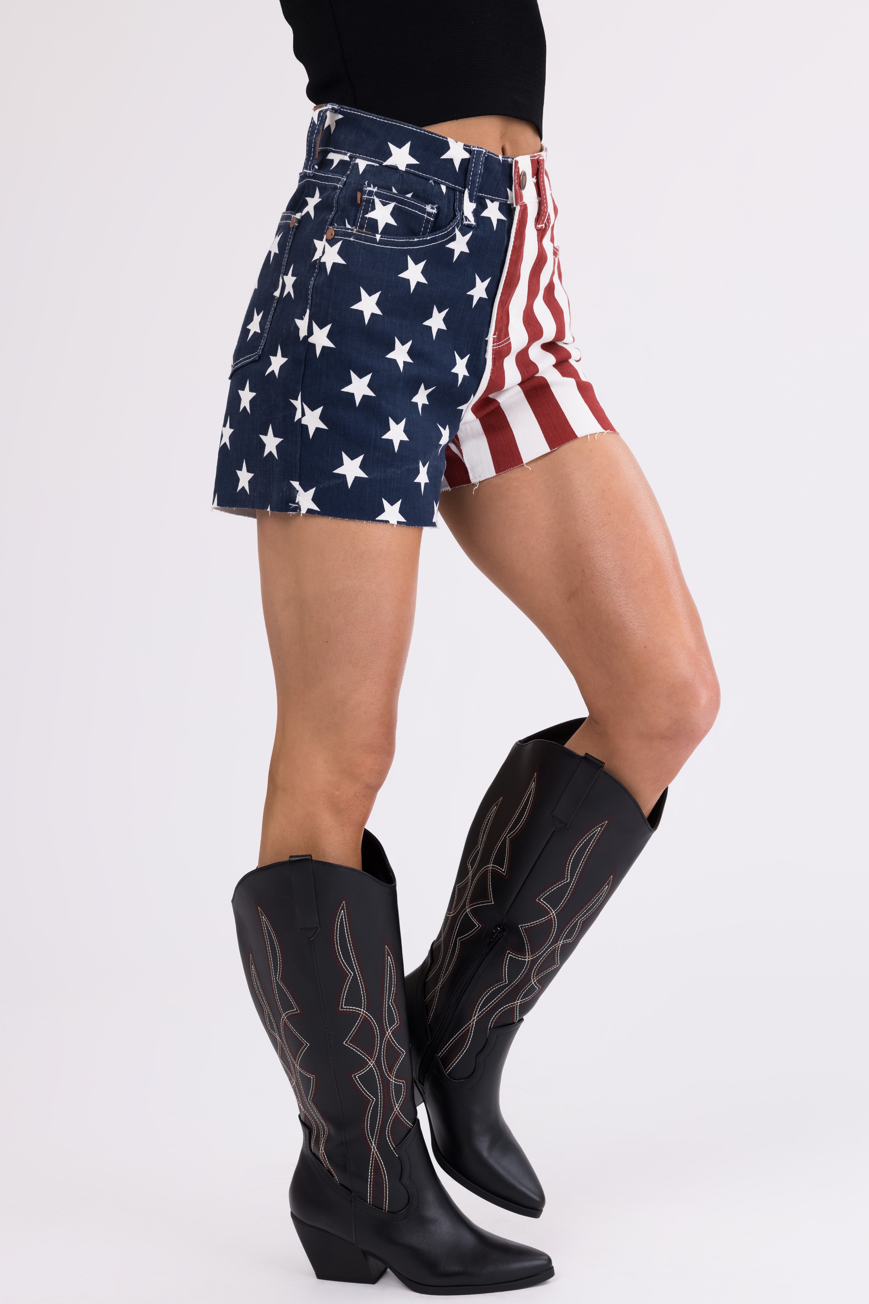 Judy Blue Ivory Stars and Stripes Print Shorts-Newayad