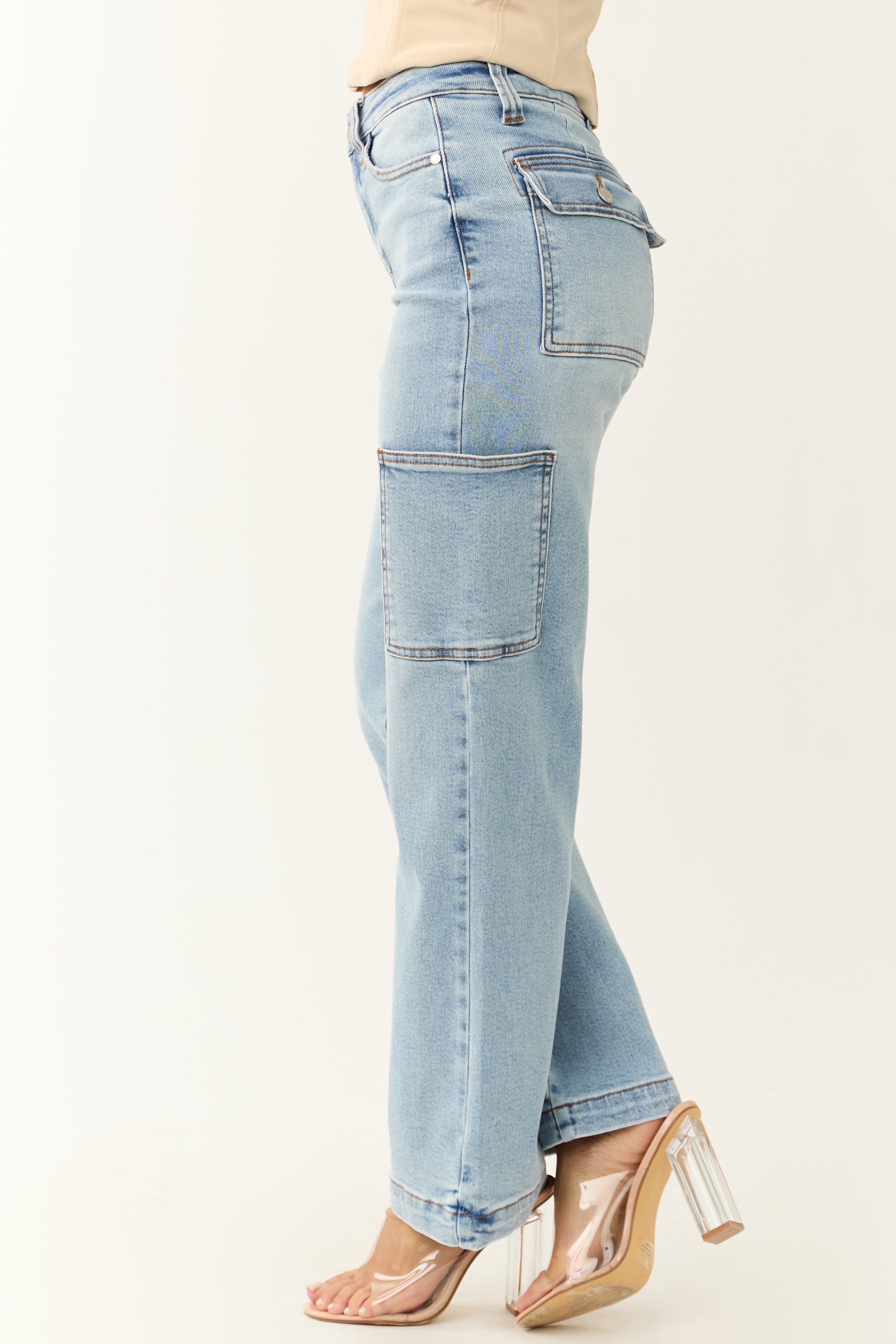 Judy Blue Light Wash Wide Leg Cargo Jeans-Newayad