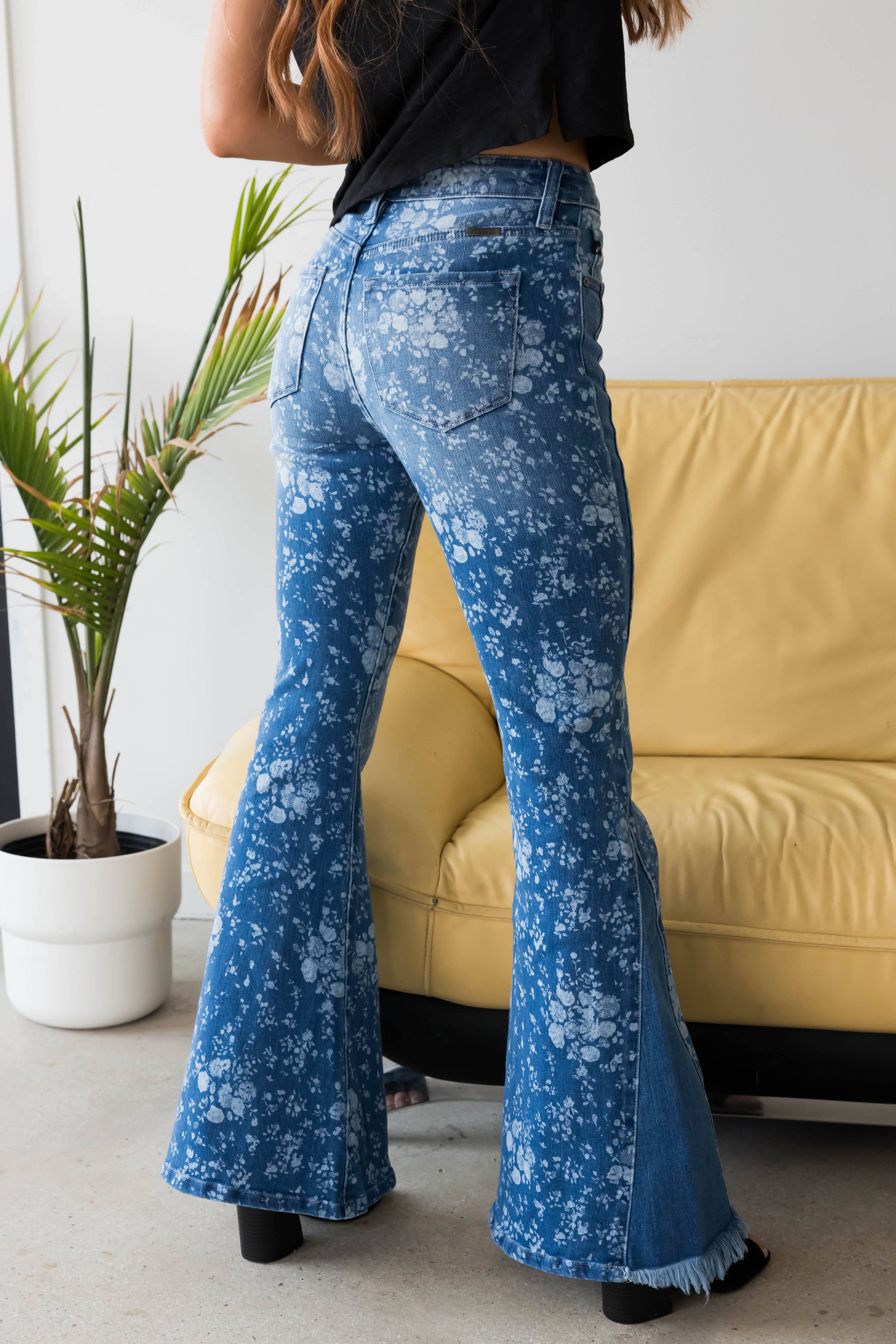 KanCan High Rise Floral Print Flare Jeans-Newayad