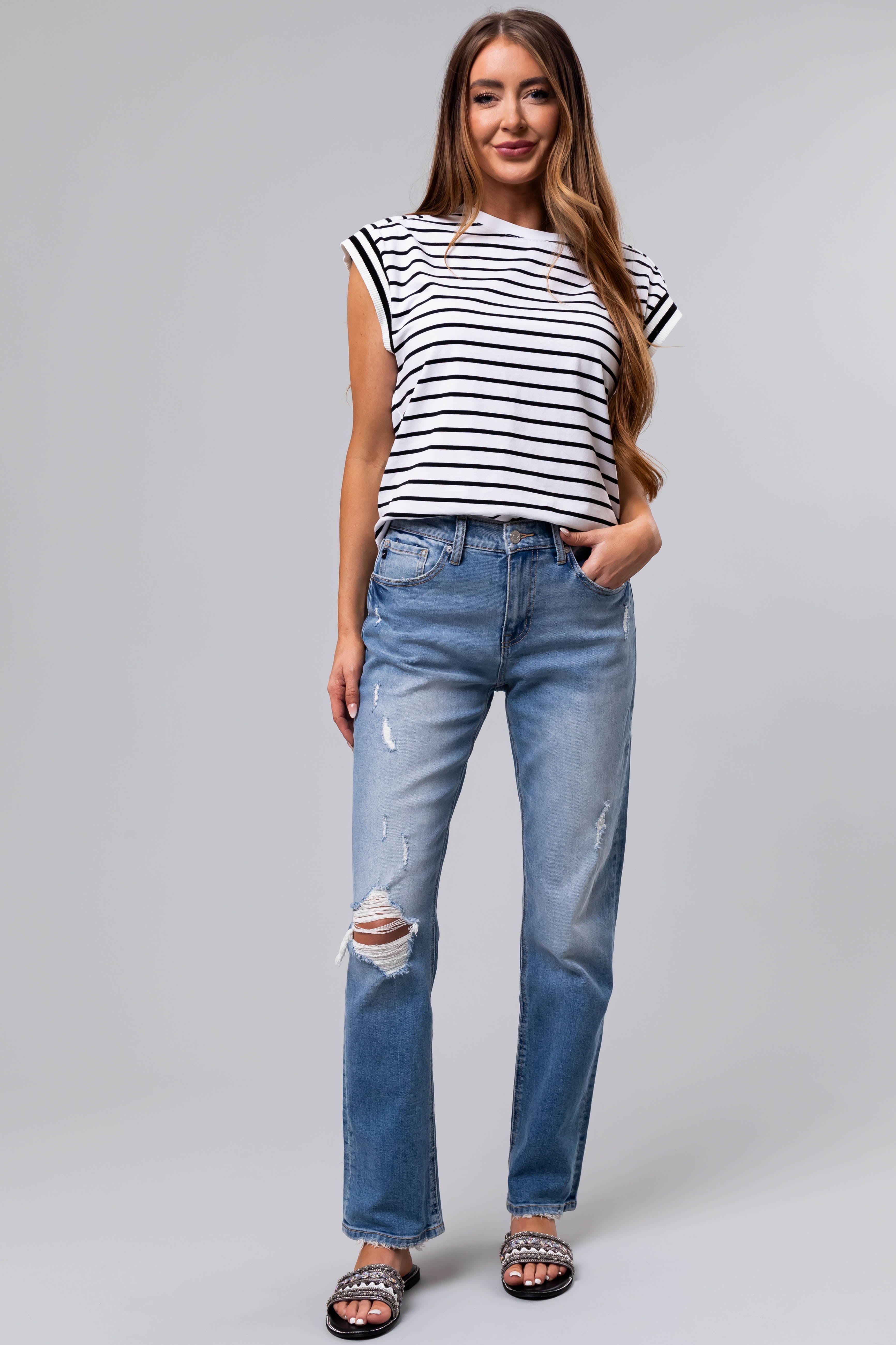 KanCan Medium Wash Straight Leg High Rise Jeans-Newayad