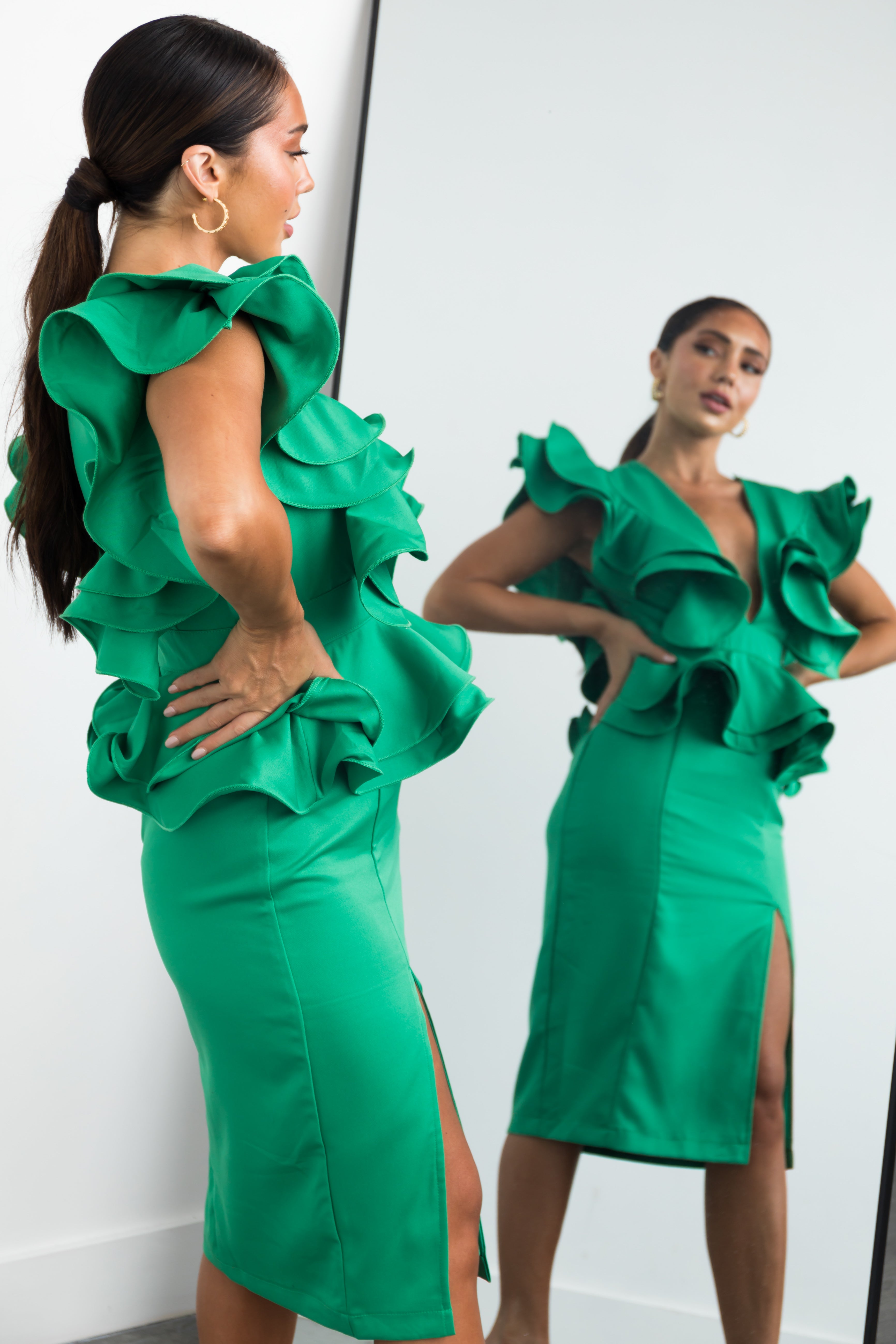 Kelly Green Deep V Neck Ruffle Midi Dress-Newayad