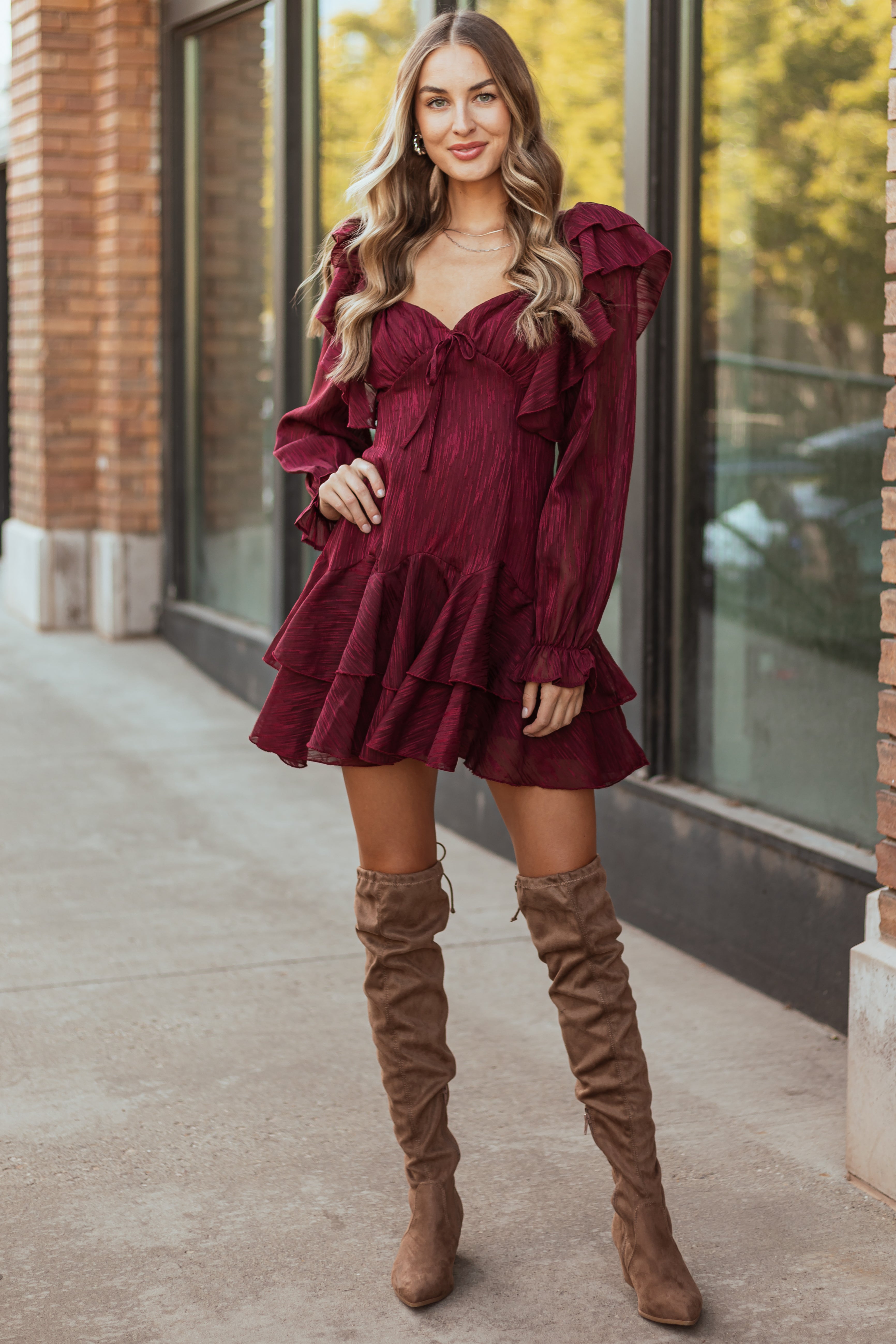 Maroon Sweetheart Neck Long Sleeve Short Dress-Newayad