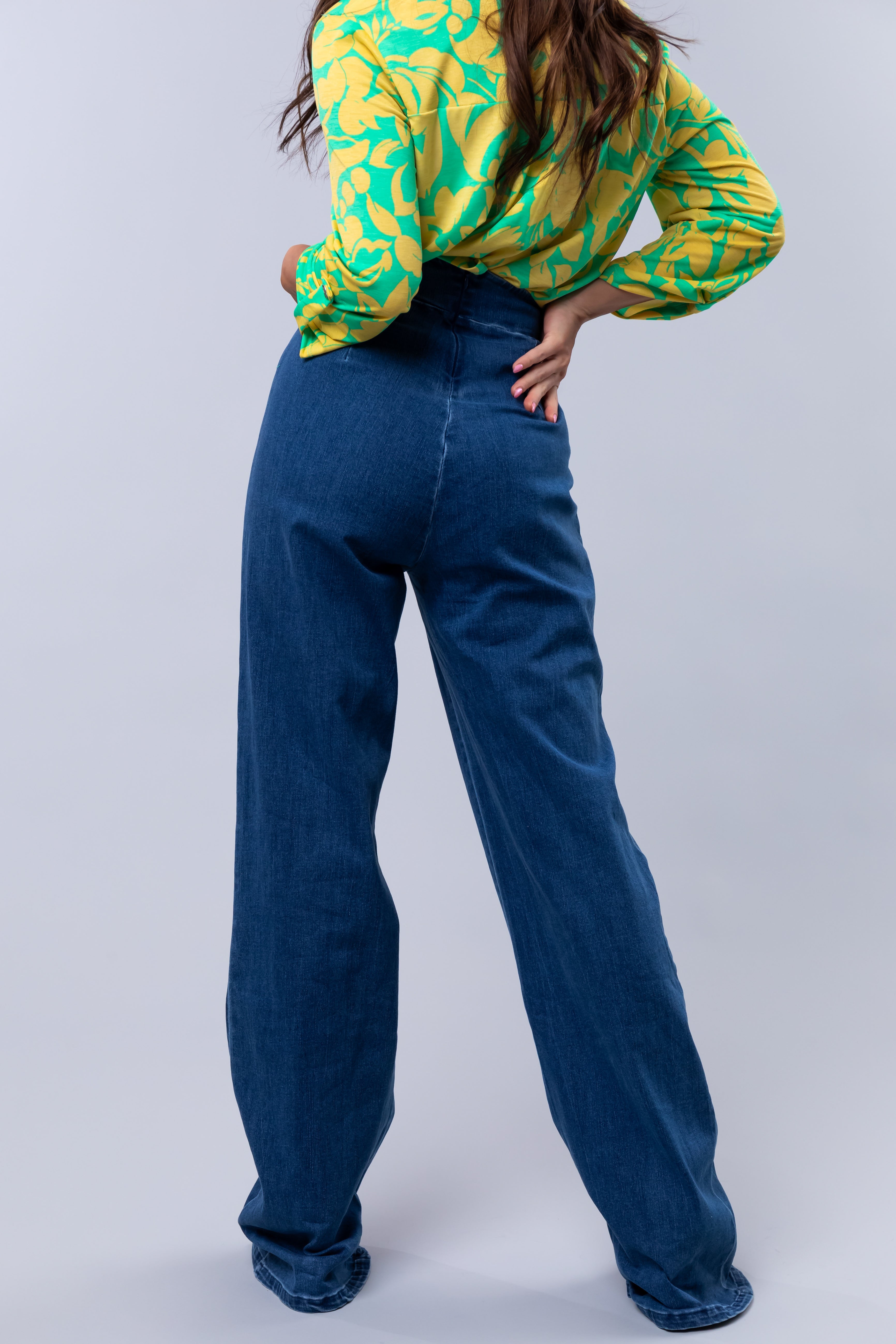 Medium Wash Denim Gold Belt High Waisted Jeans-Newayad