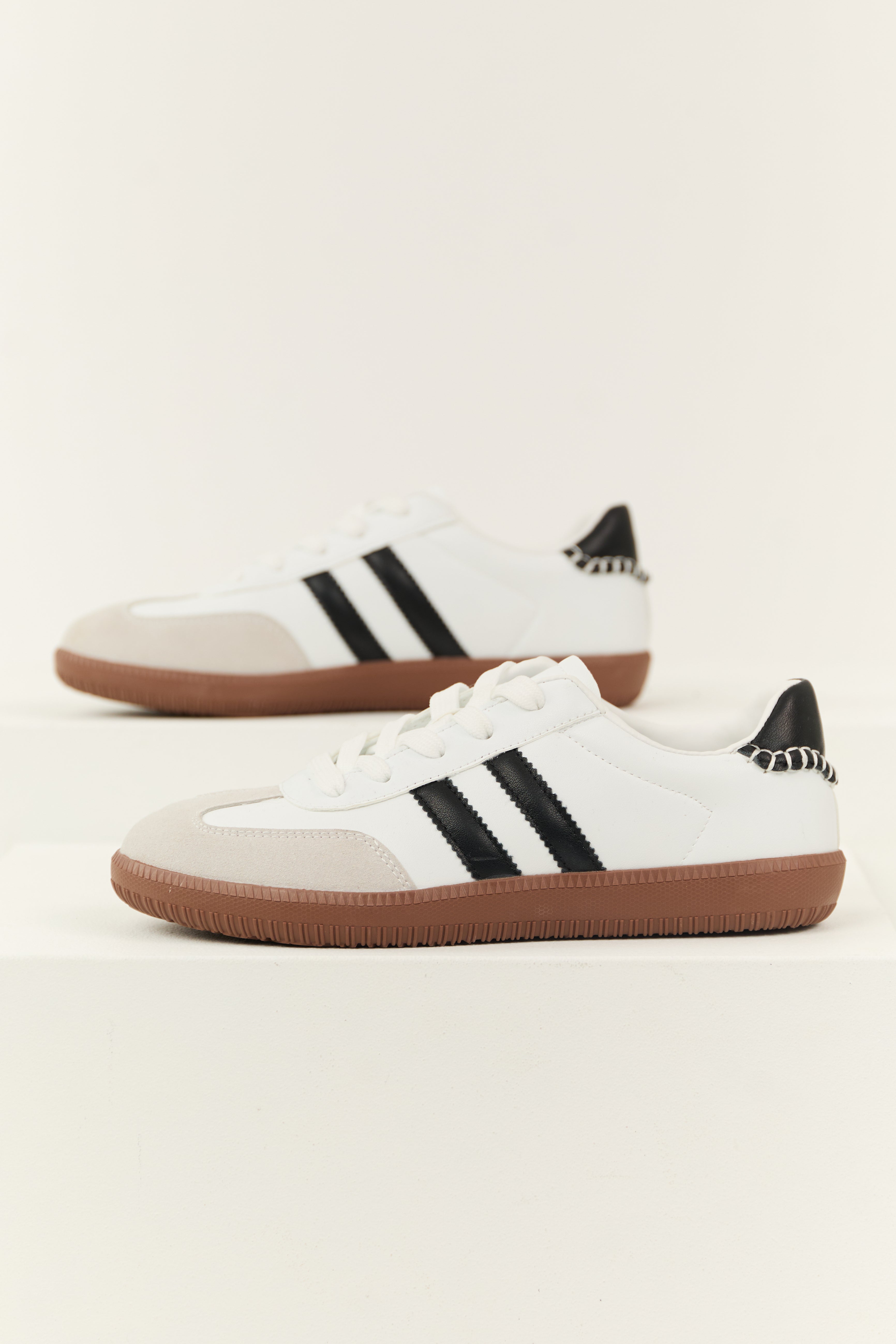 Off White Faux Leather Stripe Lace Up Sneakers-Newayad