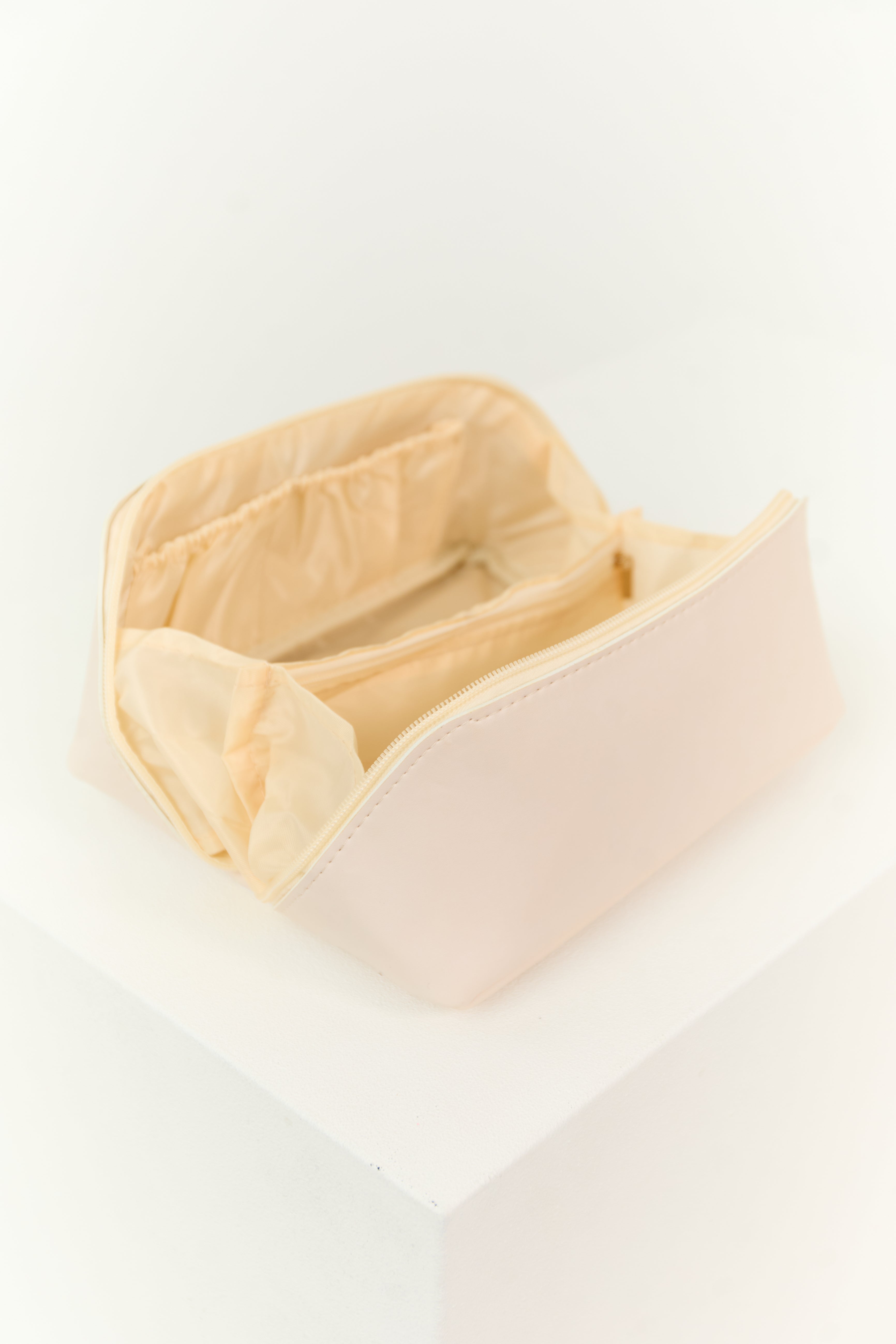 Pastel Blush Faux Leather Makeup Bag-Newayad